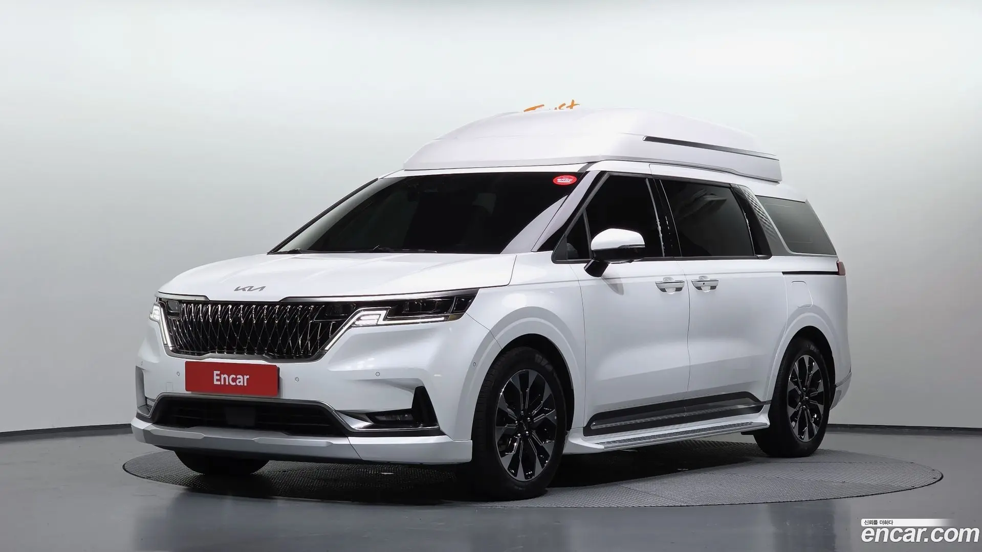 Main__Slider__Photo:Canival Kia 2022.10-0