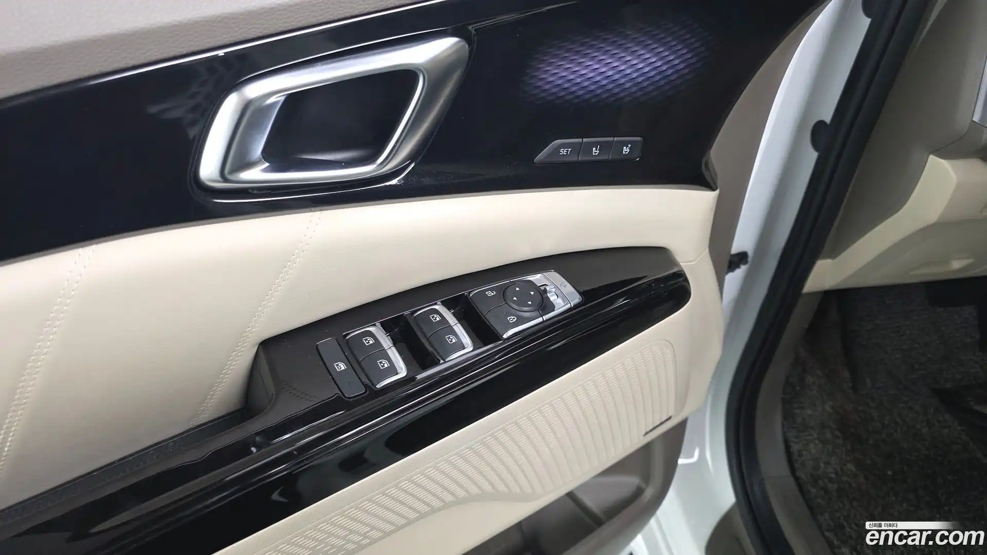 Canival Kia 2022.10-OPTION-046