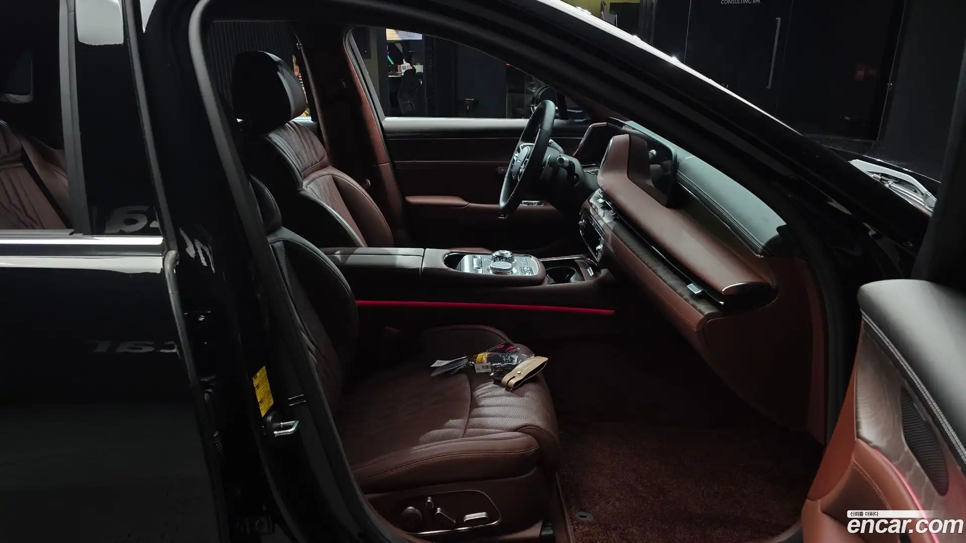G90 Genesis 2025.8-INNER-036