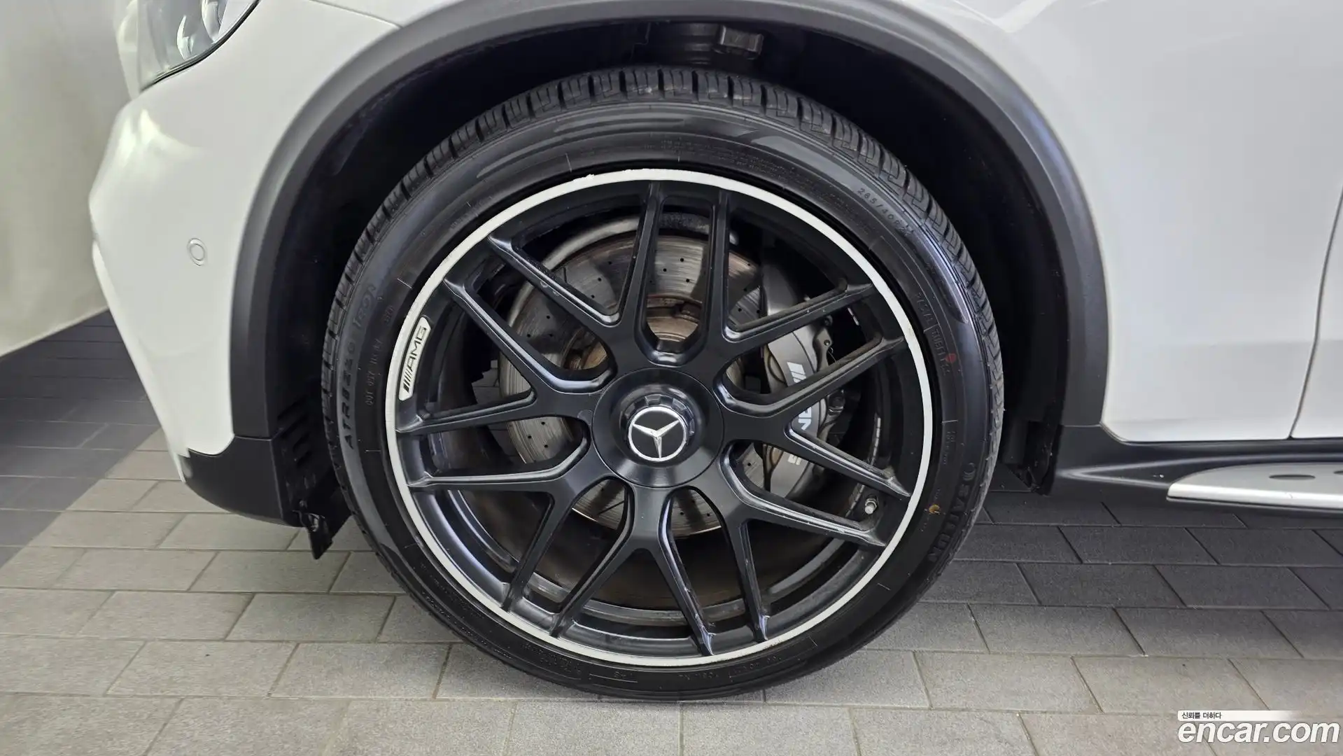 GLC-Class Mercedes-Benz 2019.11-OUTER-005