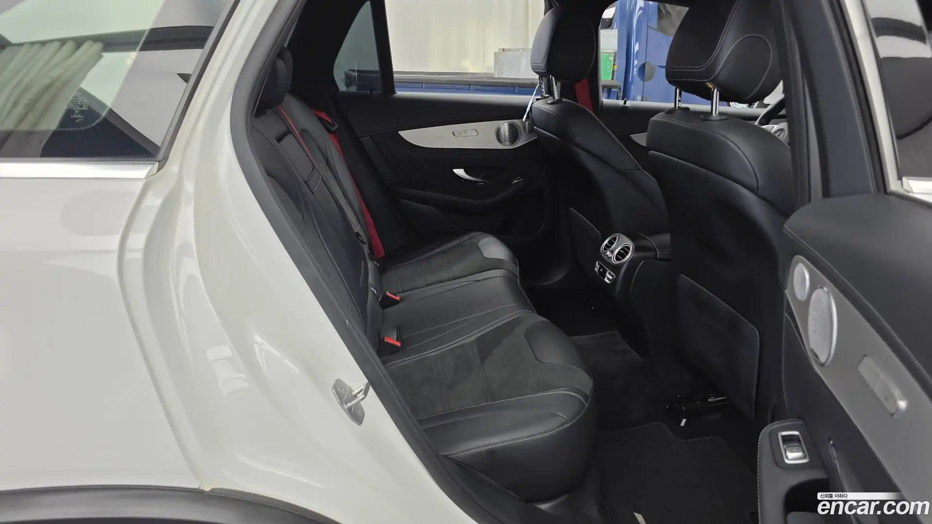 GLC-Class Mercedes-Benz 2019.11-OPTION-016