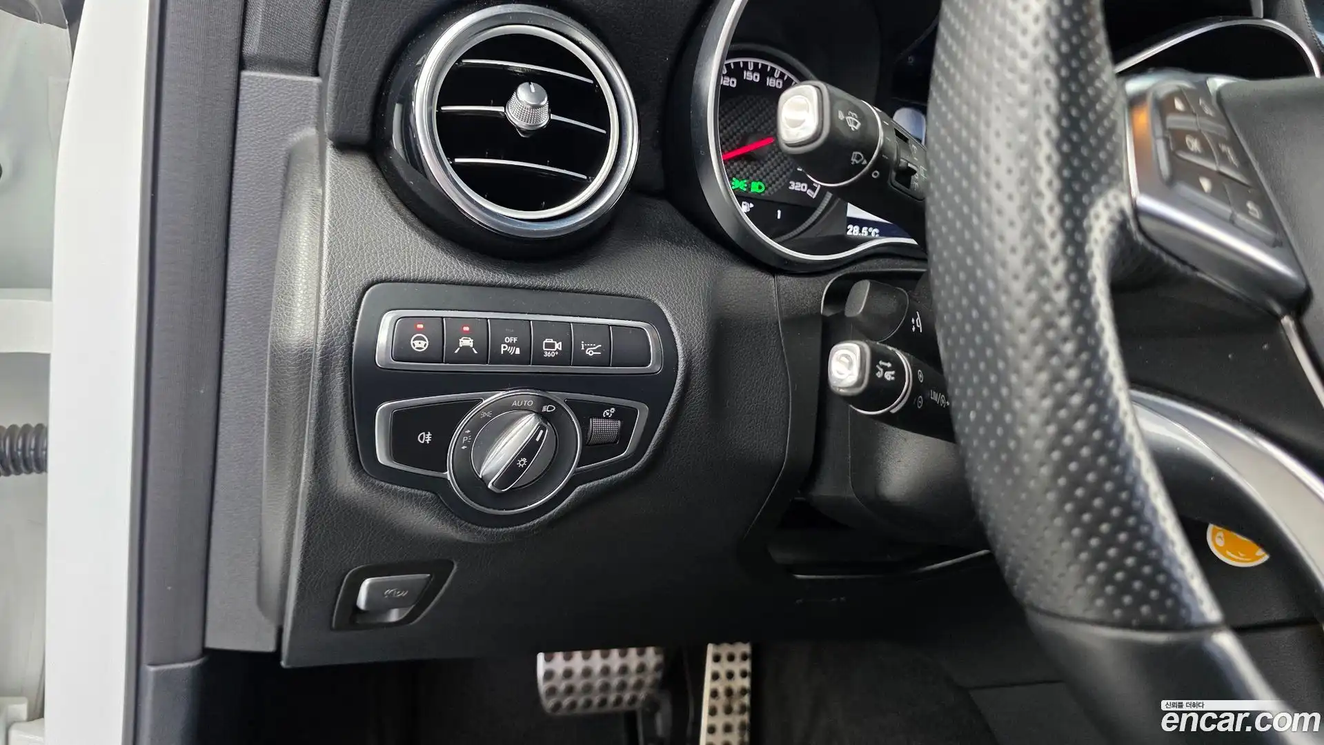 GLC-Class Mercedes-Benz 2019.11-OPTION-020