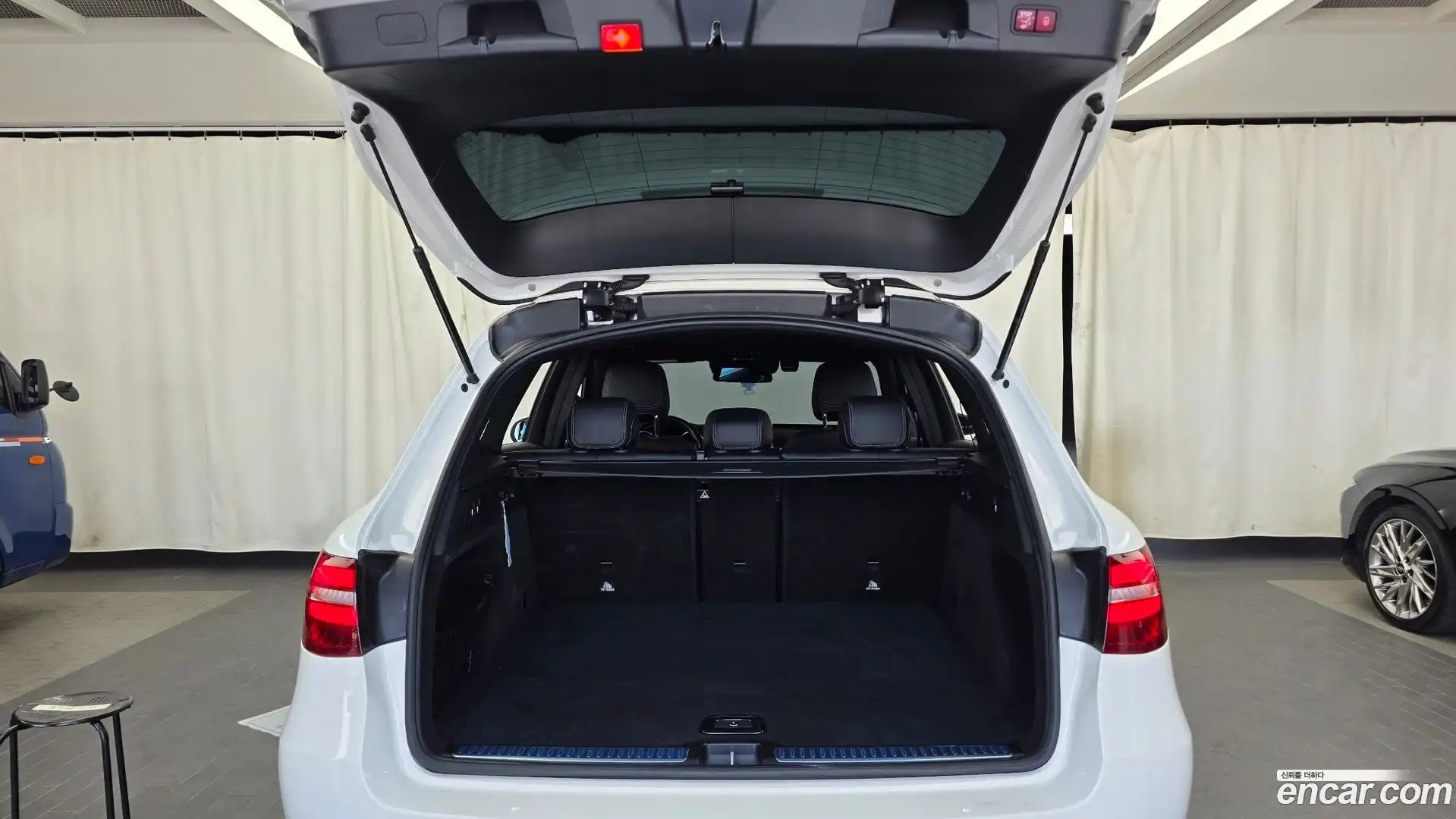 GLC-Class Mercedes-Benz 2019.11-OPTION-024