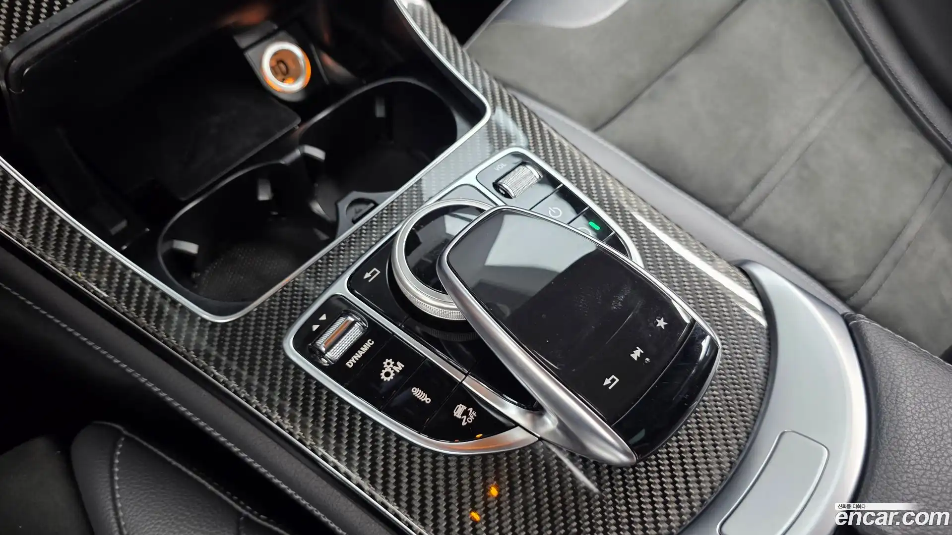 GLC-Class Mercedes-Benz 2019.11-OPTION-043