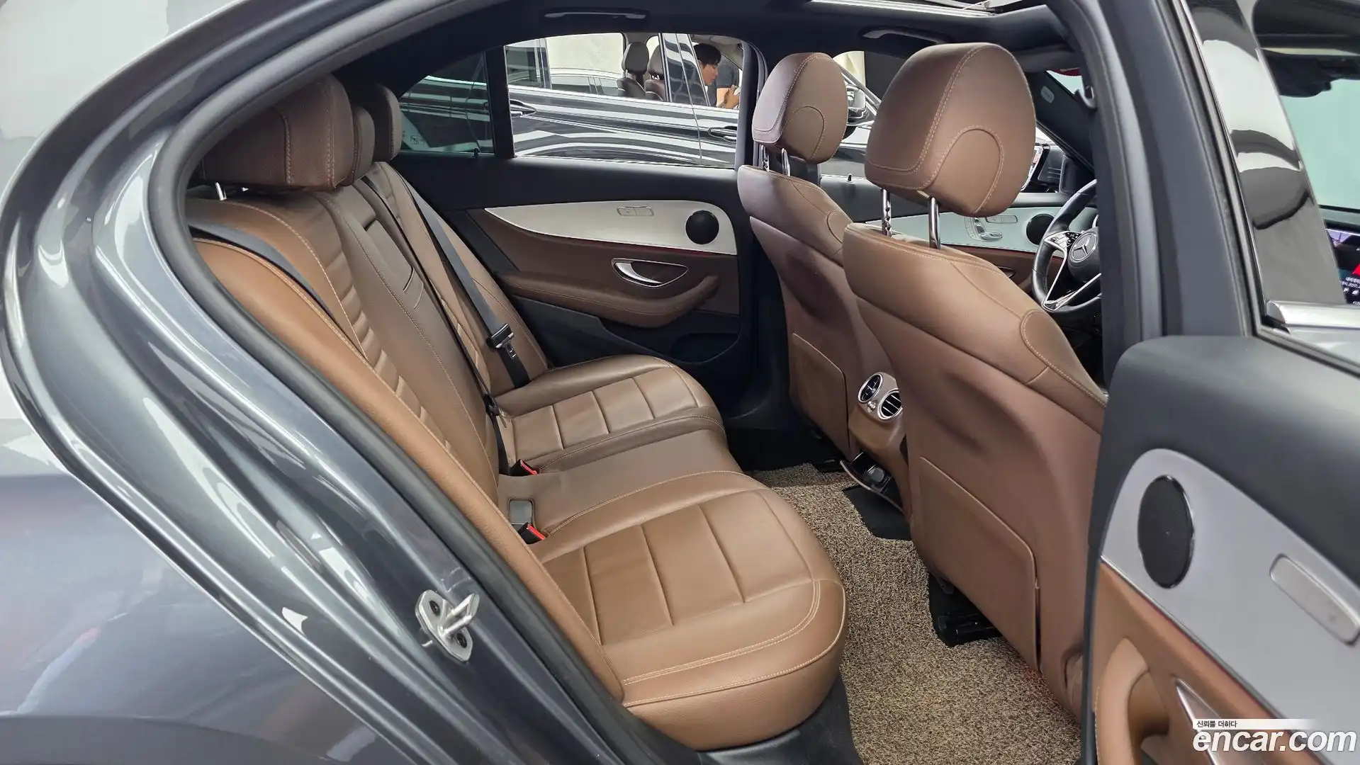 E-Class Mercedes-Benz 2021.5-OPTION-016