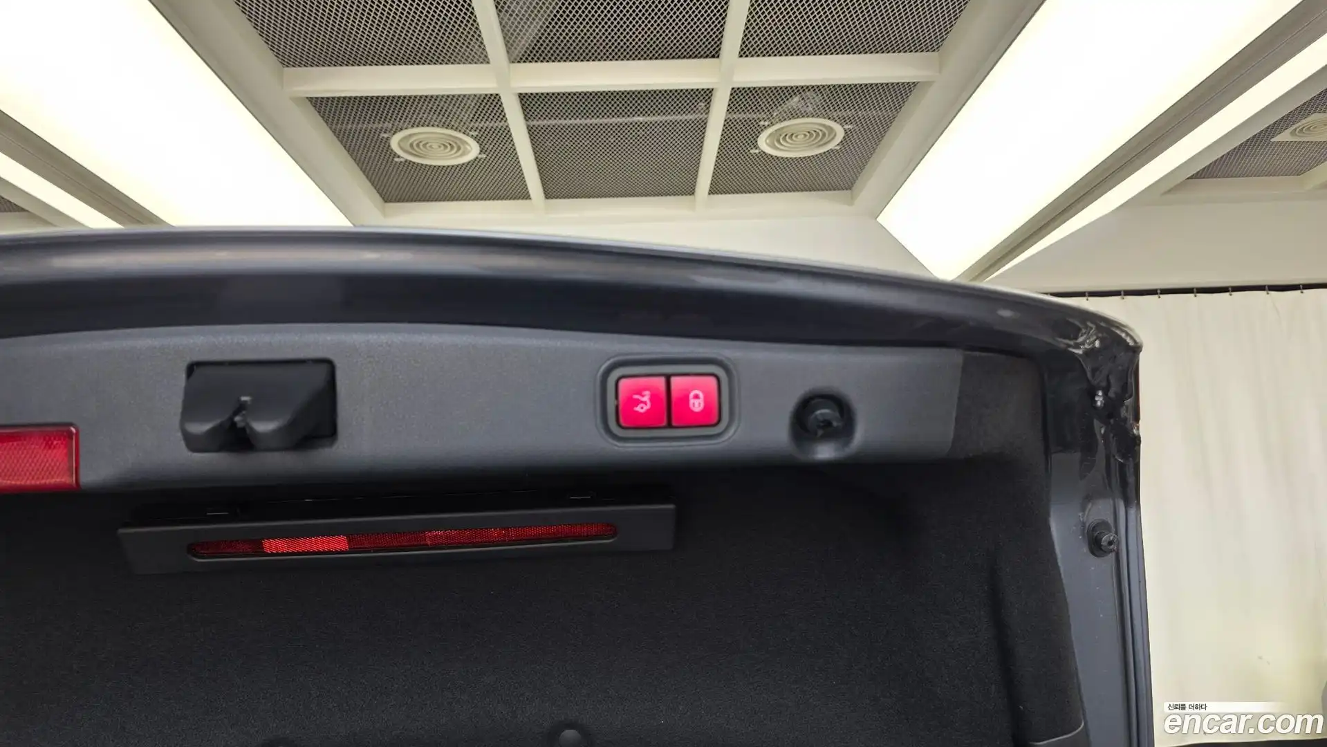 E-Class Mercedes-Benz 2021.5-OPTION-043