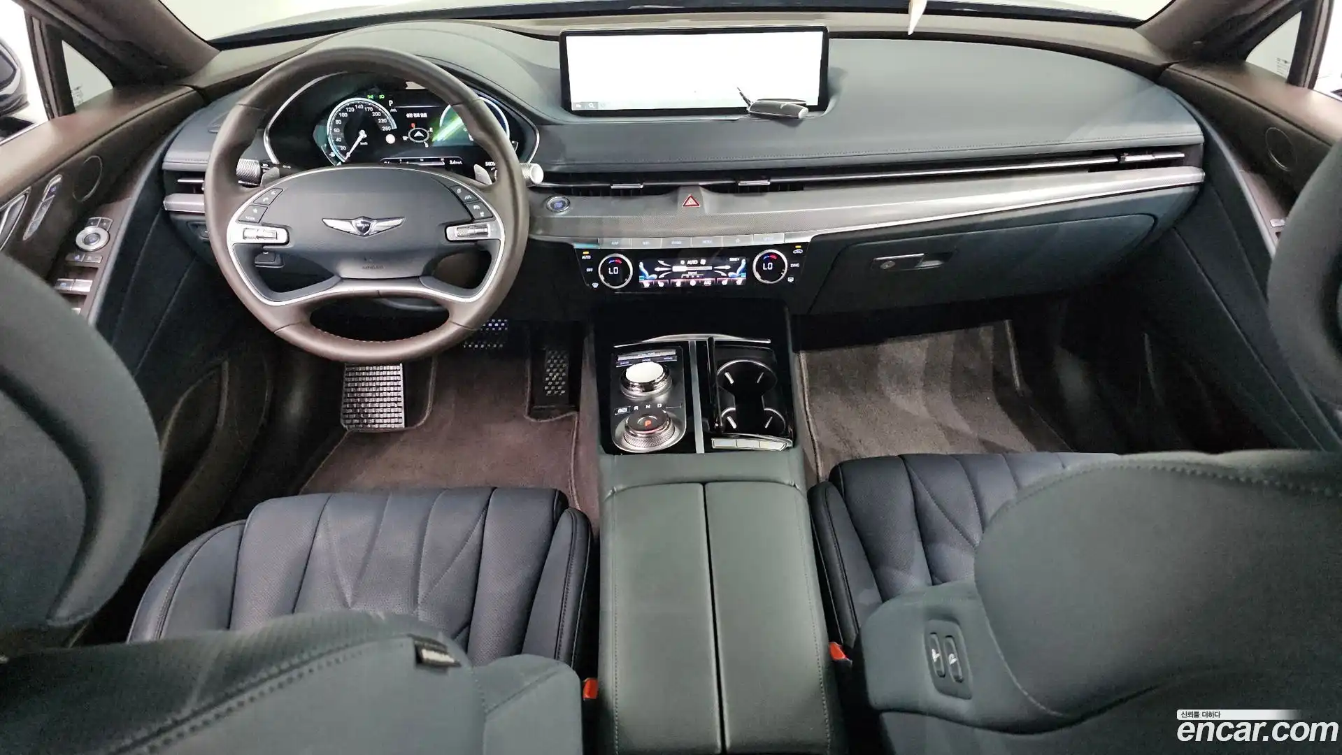 G80 Genesis 2023.1-INNER-007