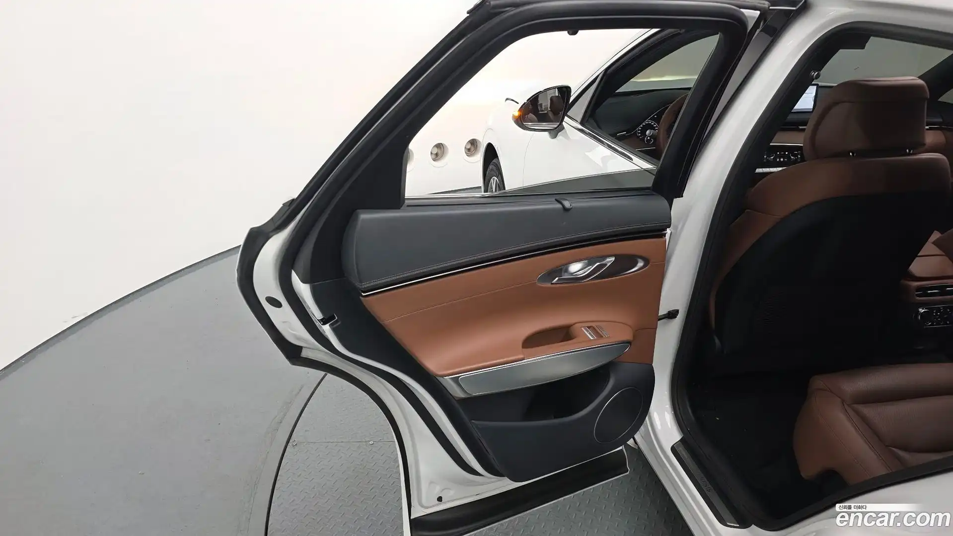 GV70 Genesis 2021.6-INNER-035