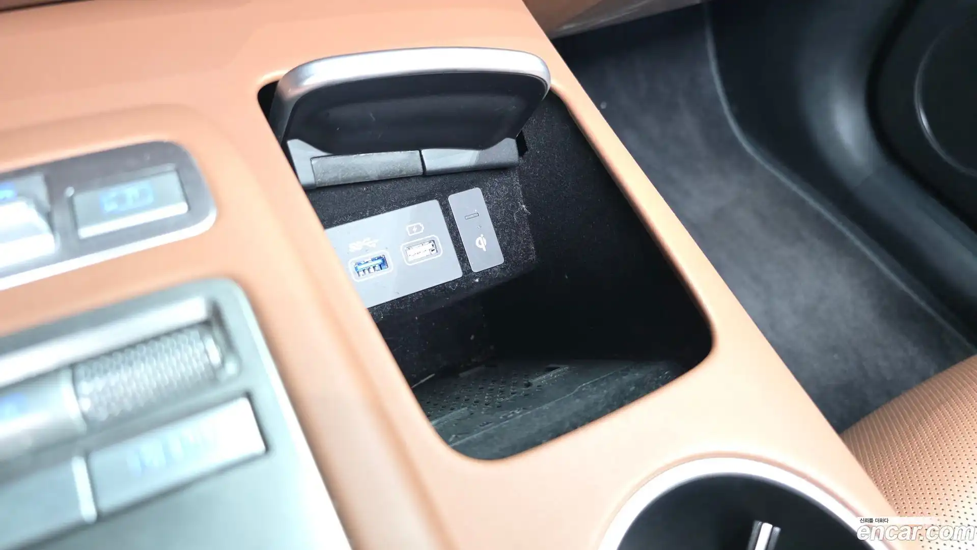 GV70 Genesis 2021.6-INNER-036