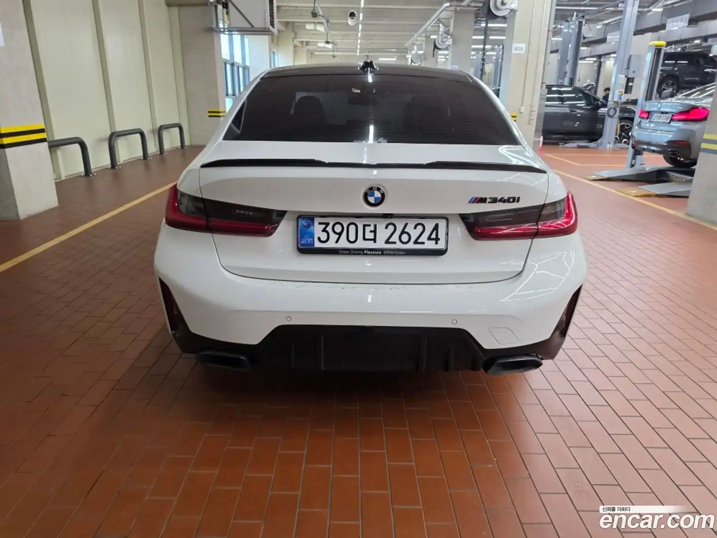 3-Series BMW 2025.7-OUTER-004