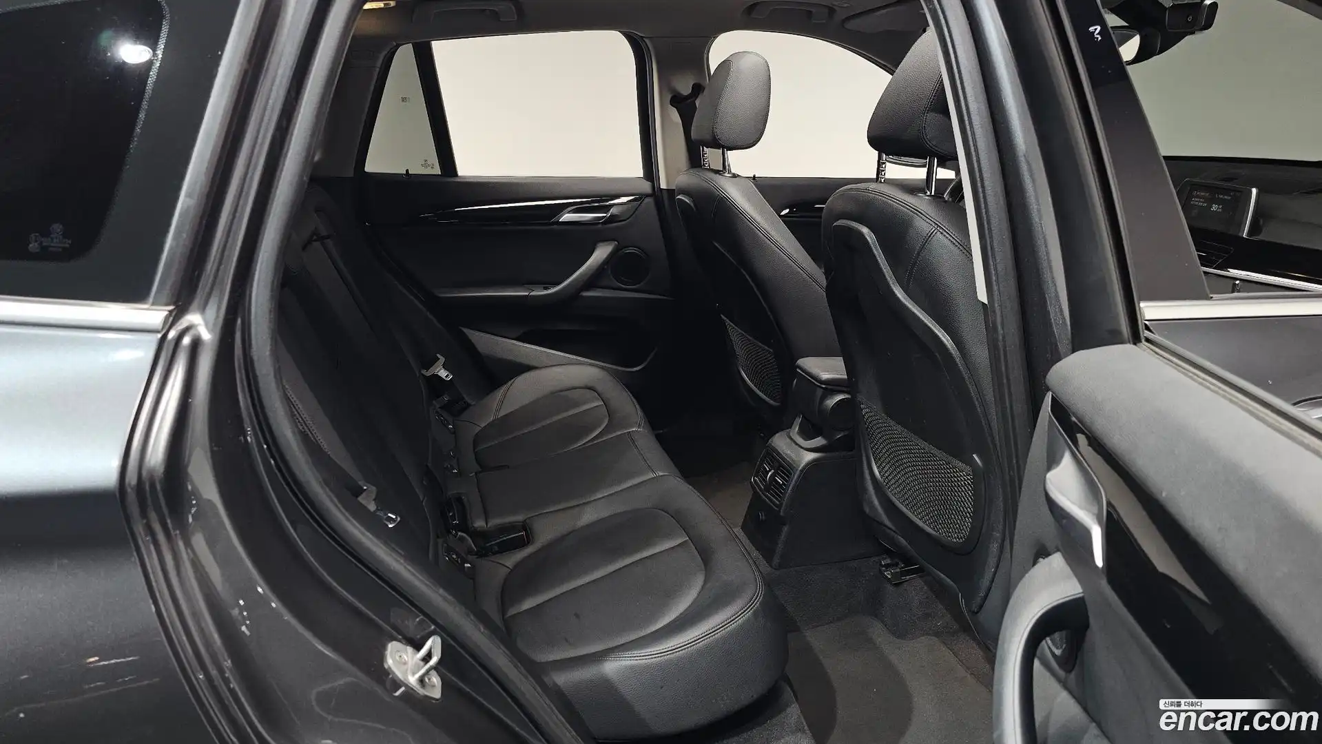 X1 BMW 2018.11-OPTION-016