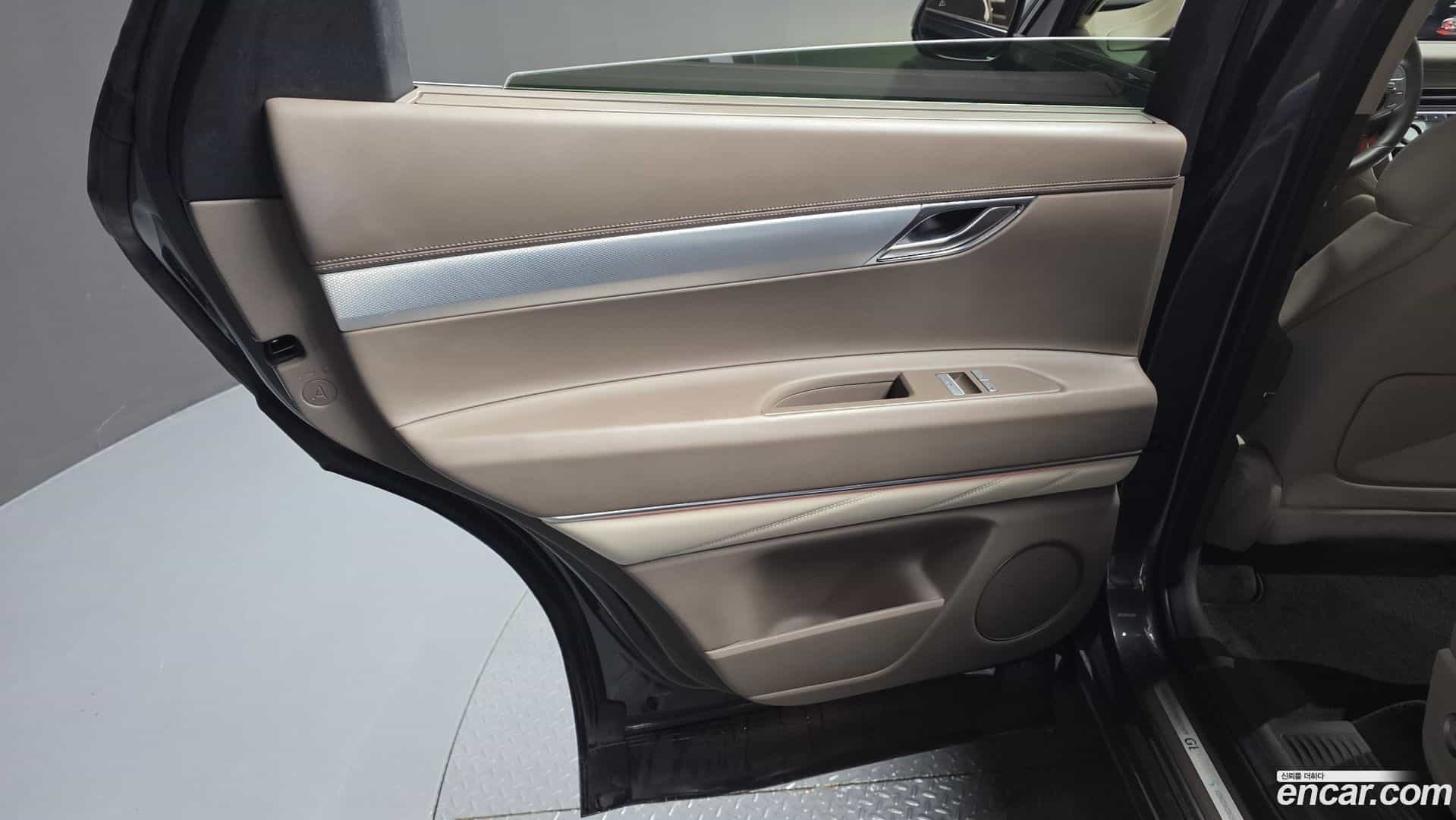 GV80 Genesis 2022.1-INNER-035