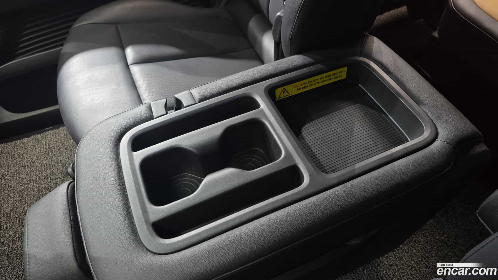 Staria Hyundai 2024.9-OPTION-041