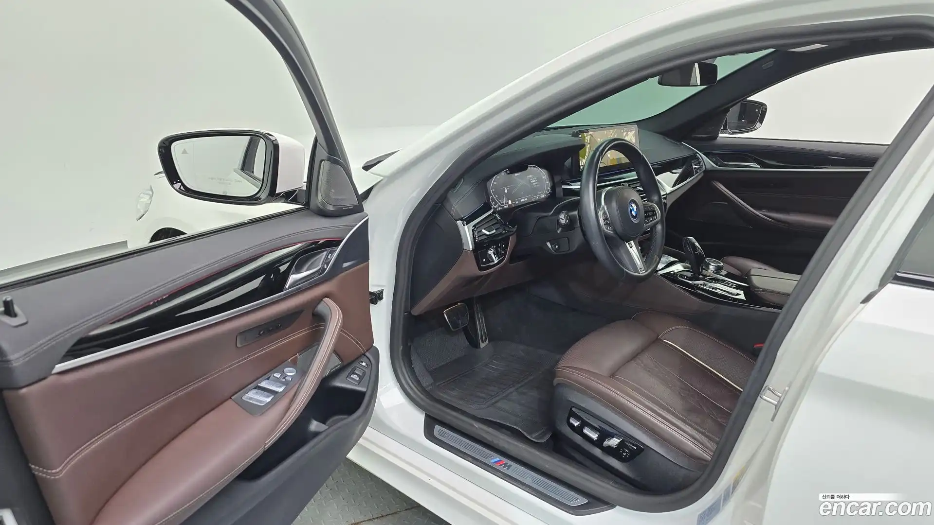 5-Series BMW 2023.7-INNER-010