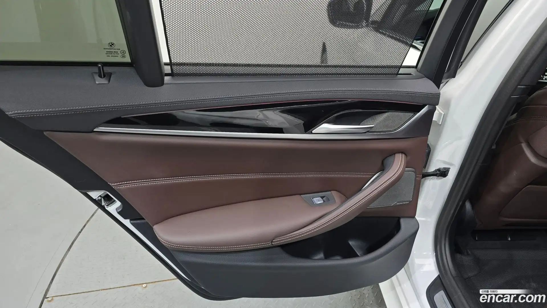 5-Series BMW 2023.7-INNER-035