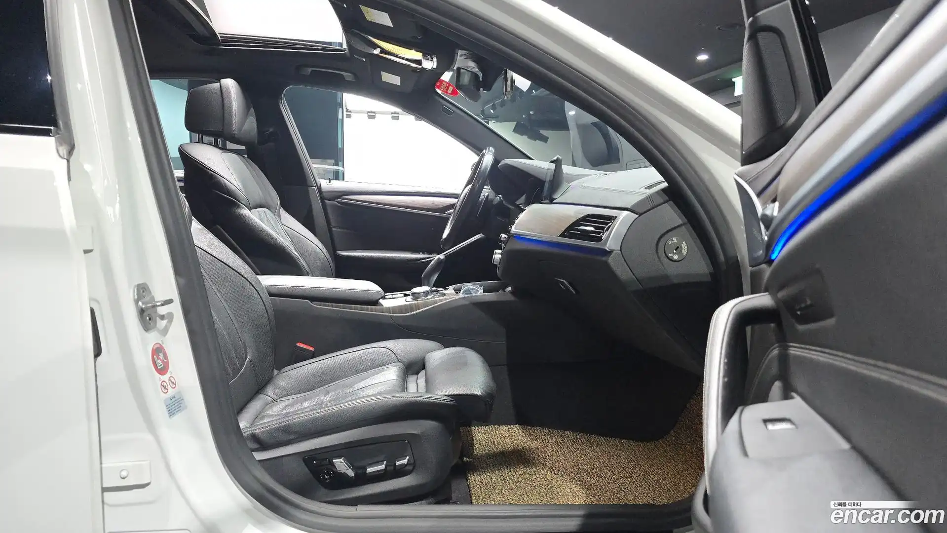 5-Series BMW 2017.8-INNER-036