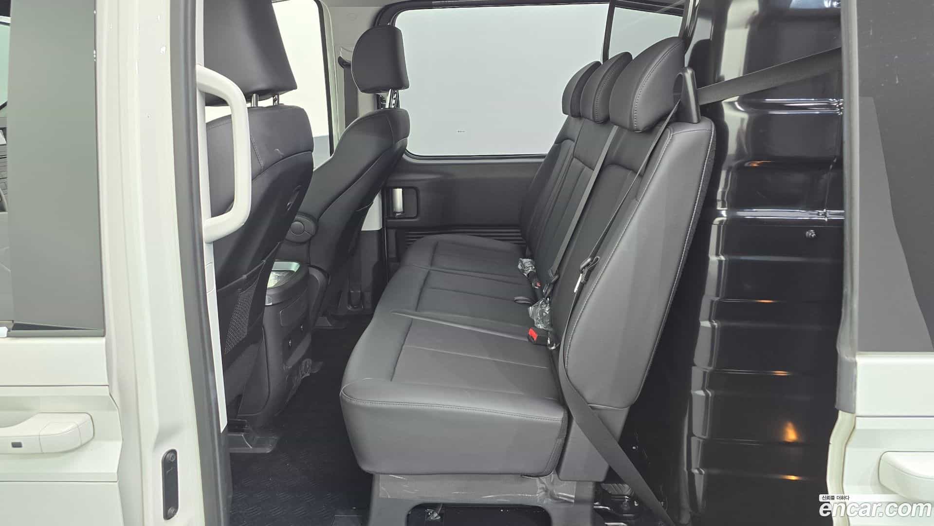 Staria Hyundai 2023.3-OPTION-015
