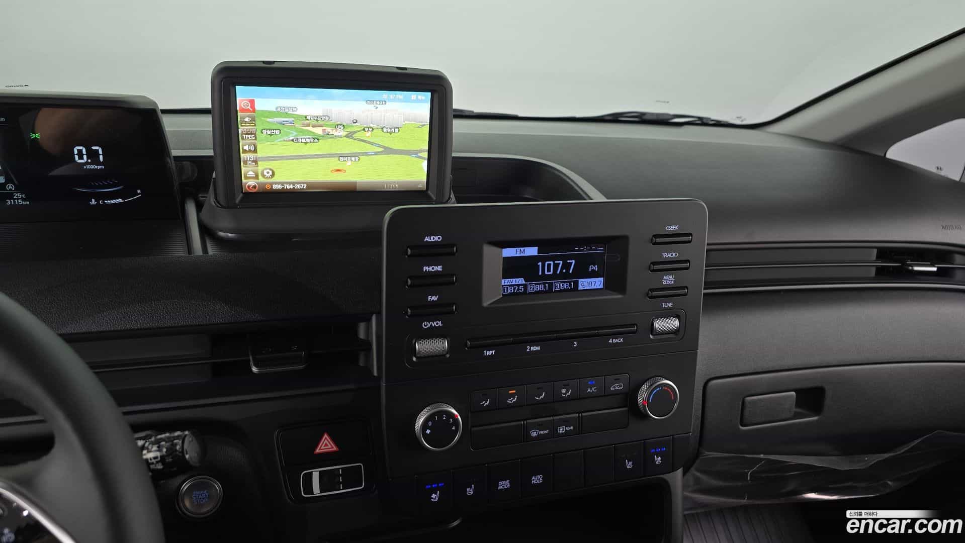Staria Hyundai 2023.3-OPTION-016
