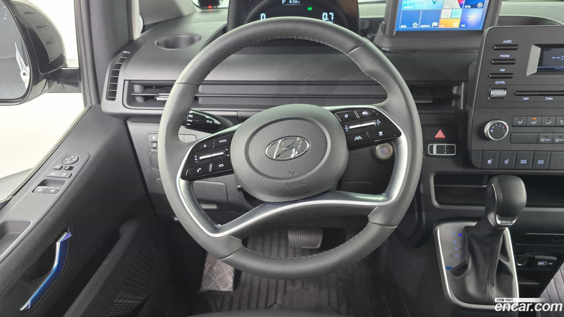 Staria Hyundai 2023.3-OPTION-017