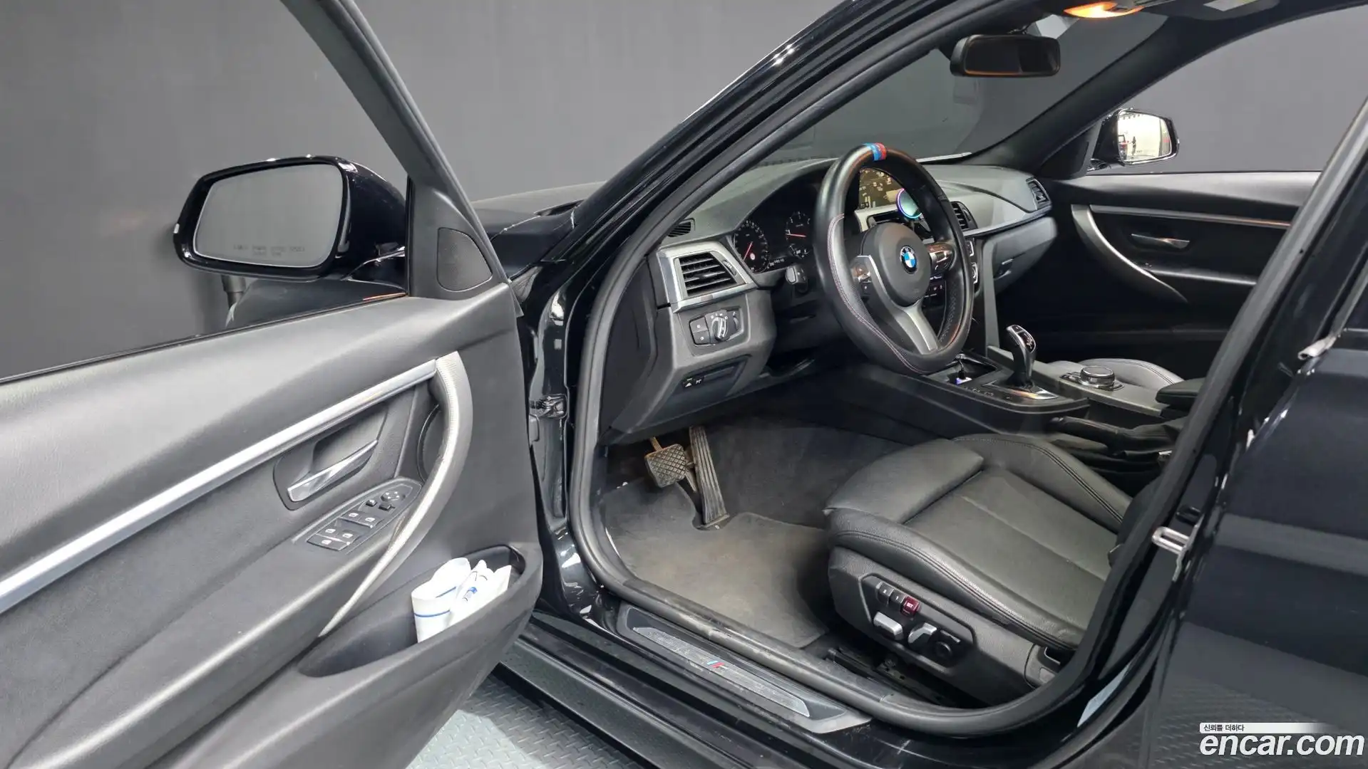 3-Series BMW 2018.11-INNER-010