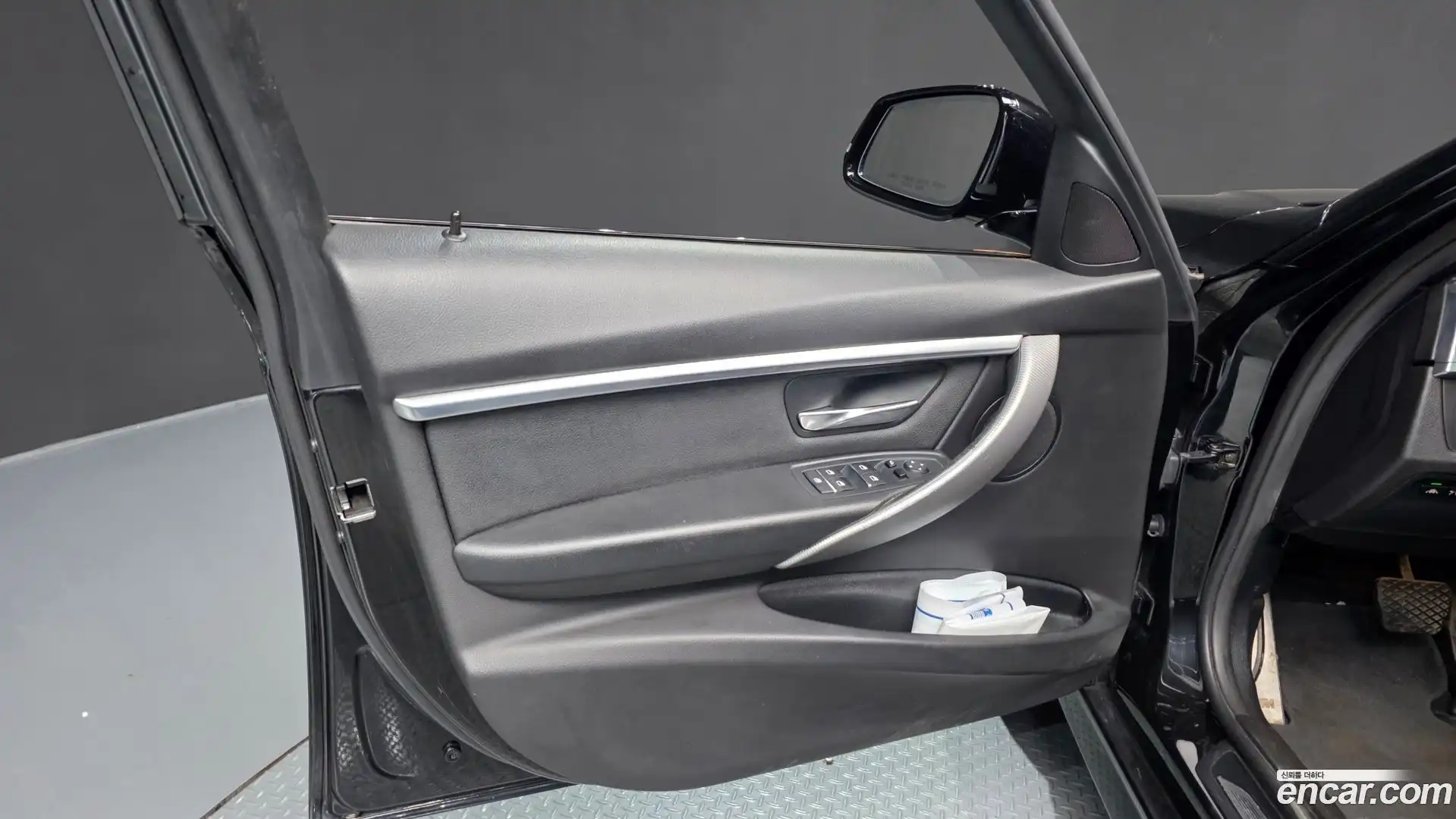 3-Series BMW 2018.11-INNER-034