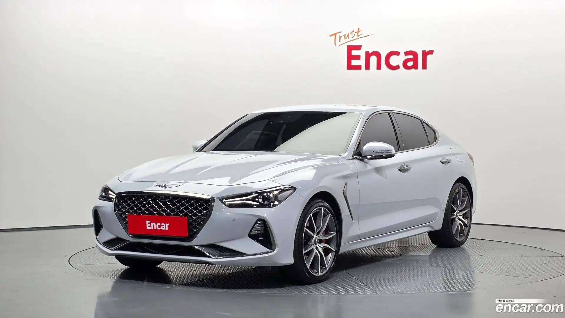 G70 Genesis 2017.10-OUTER-001