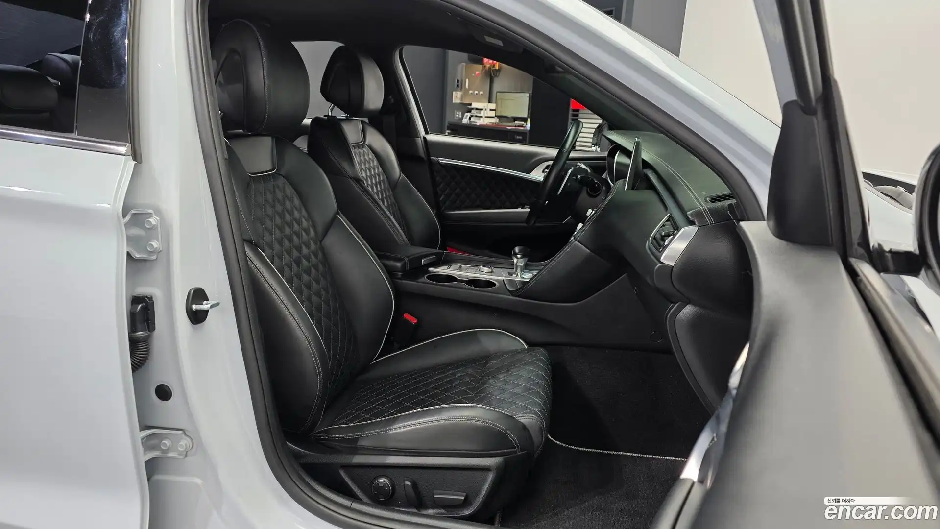 G70 Genesis 2017.10-OPTION-015