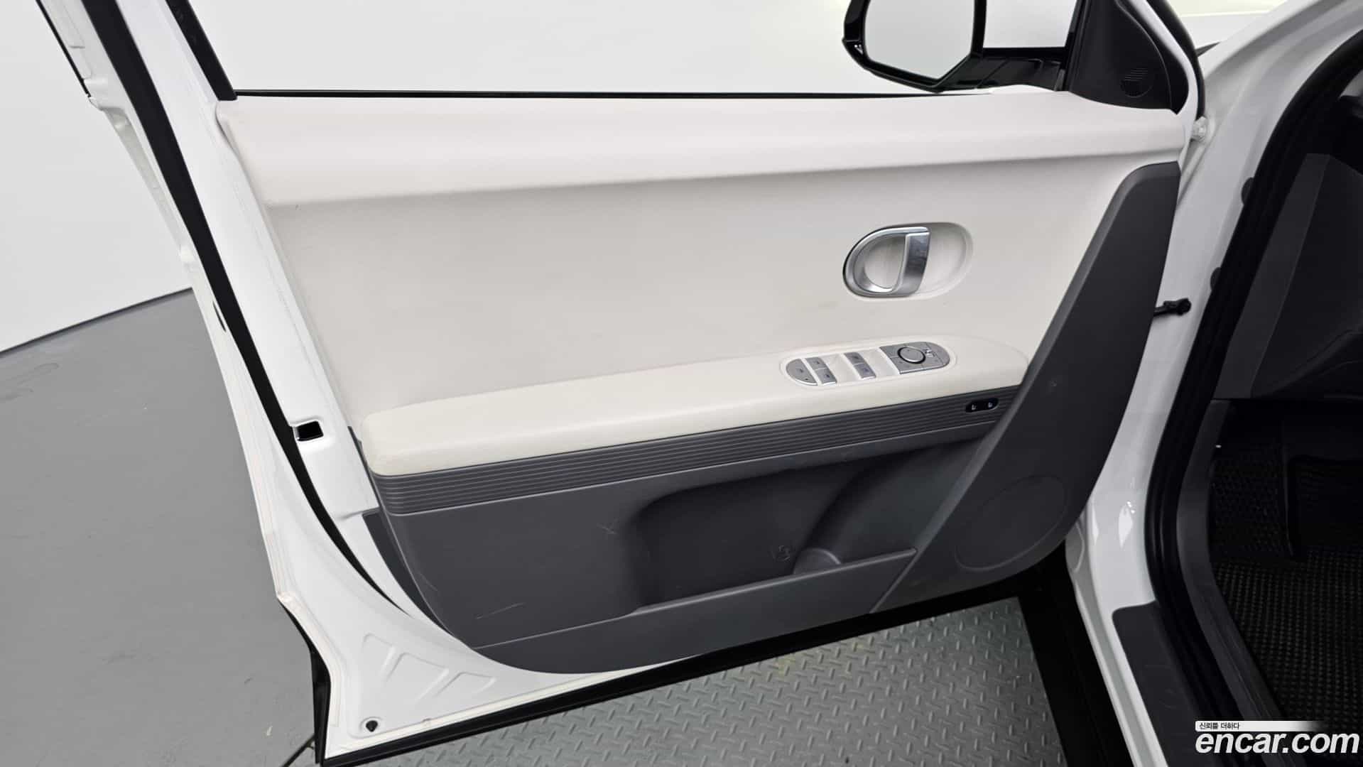 Ioniq5 Hyundai 2021.11-INNER-034