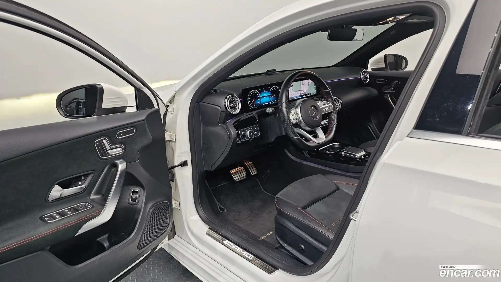 A-Class Mercedes-Benz 2021.6-INNER-010