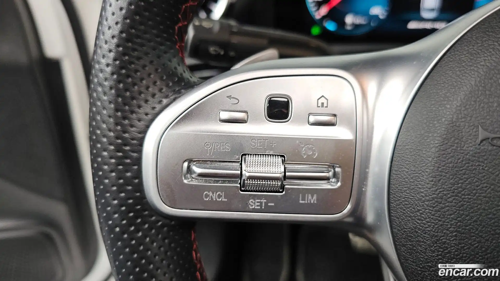 A-Class Mercedes-Benz 2021.6-OPTION-020