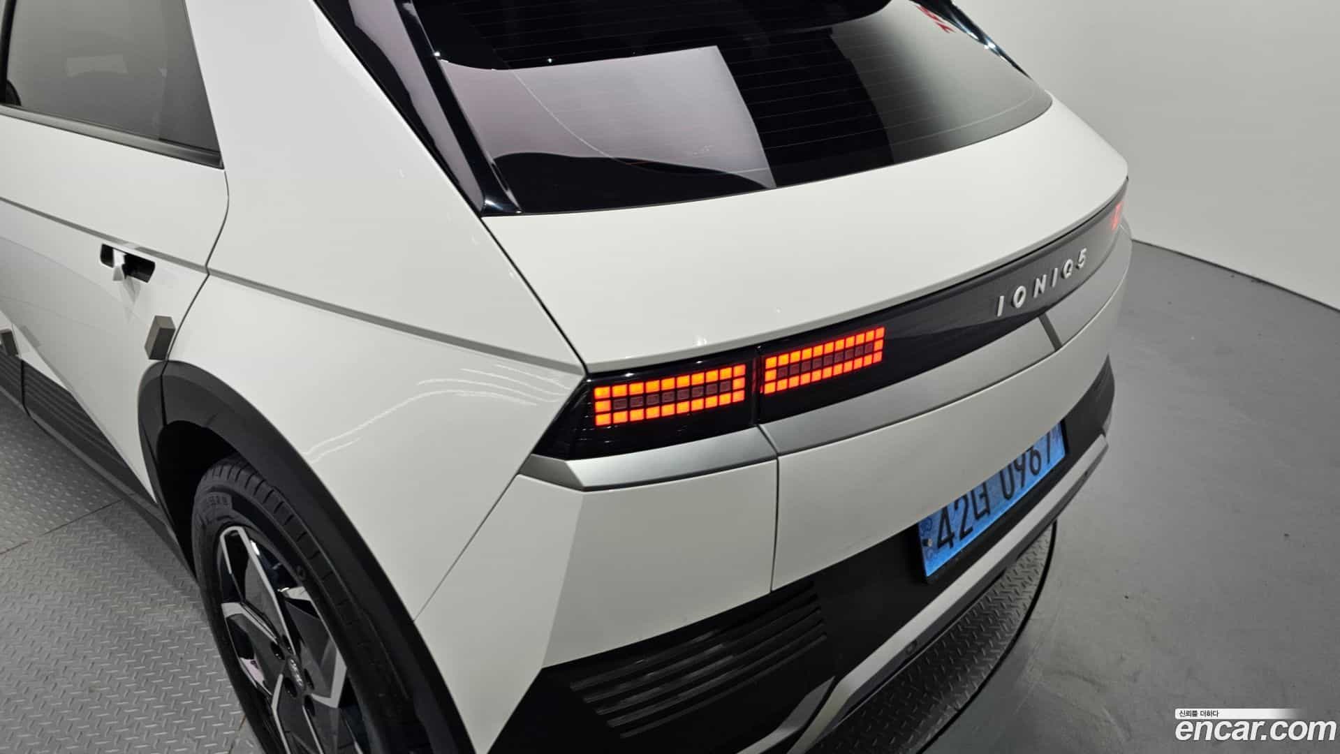 Ioniq5 Hyundai 2021.5-OUTER-033