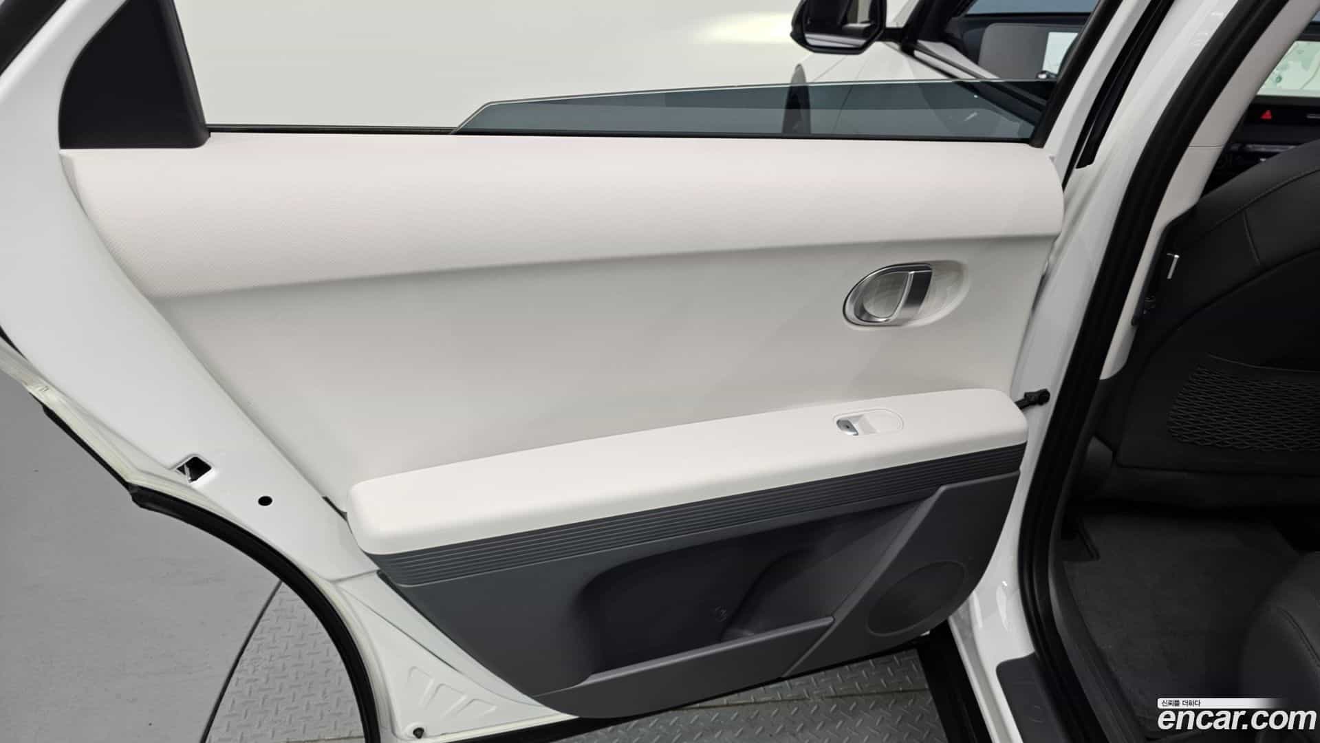 Ioniq5 Hyundai 2021.5-INNER-035