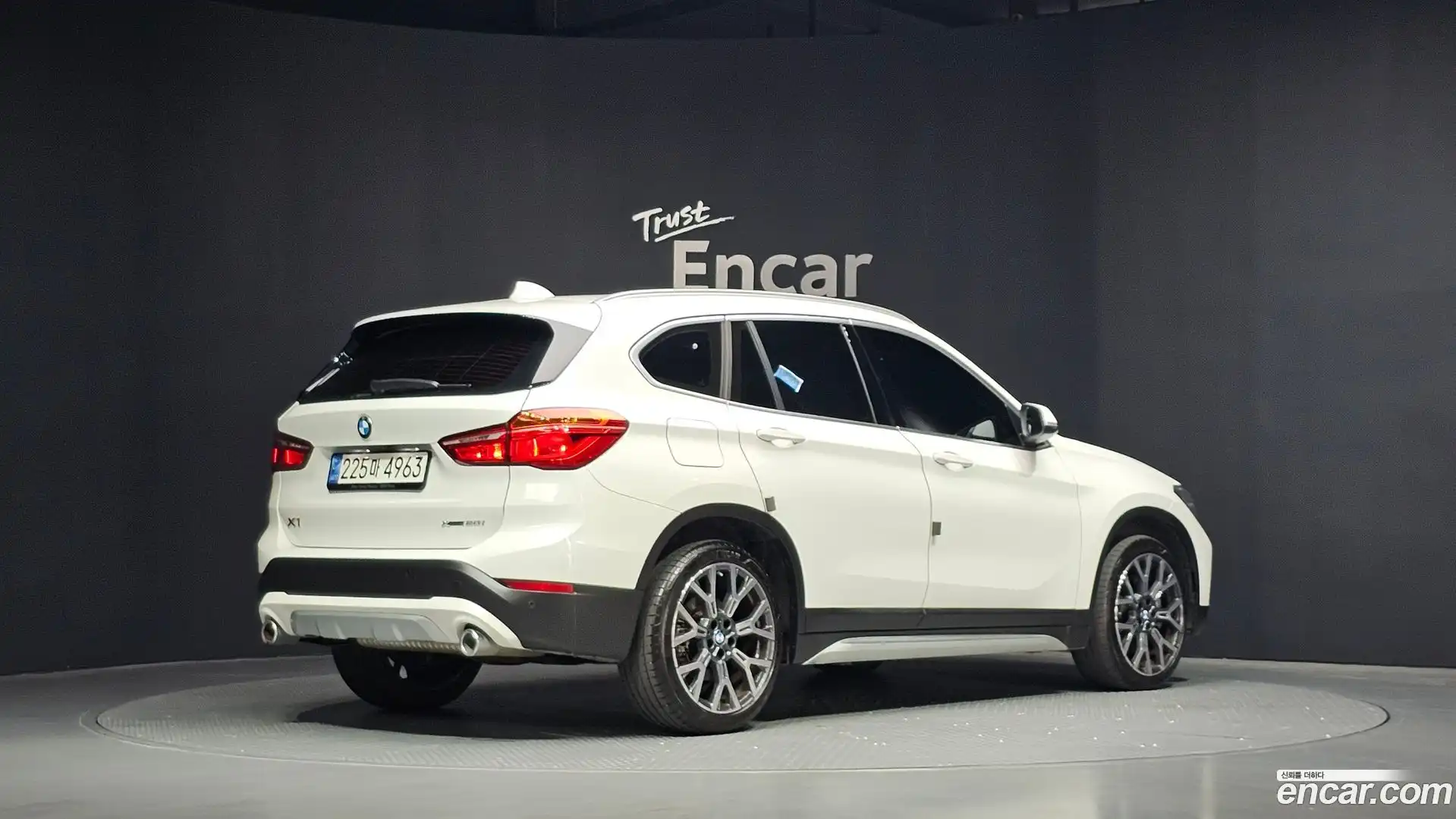 X1 BMW 2022.4-OUTER-002