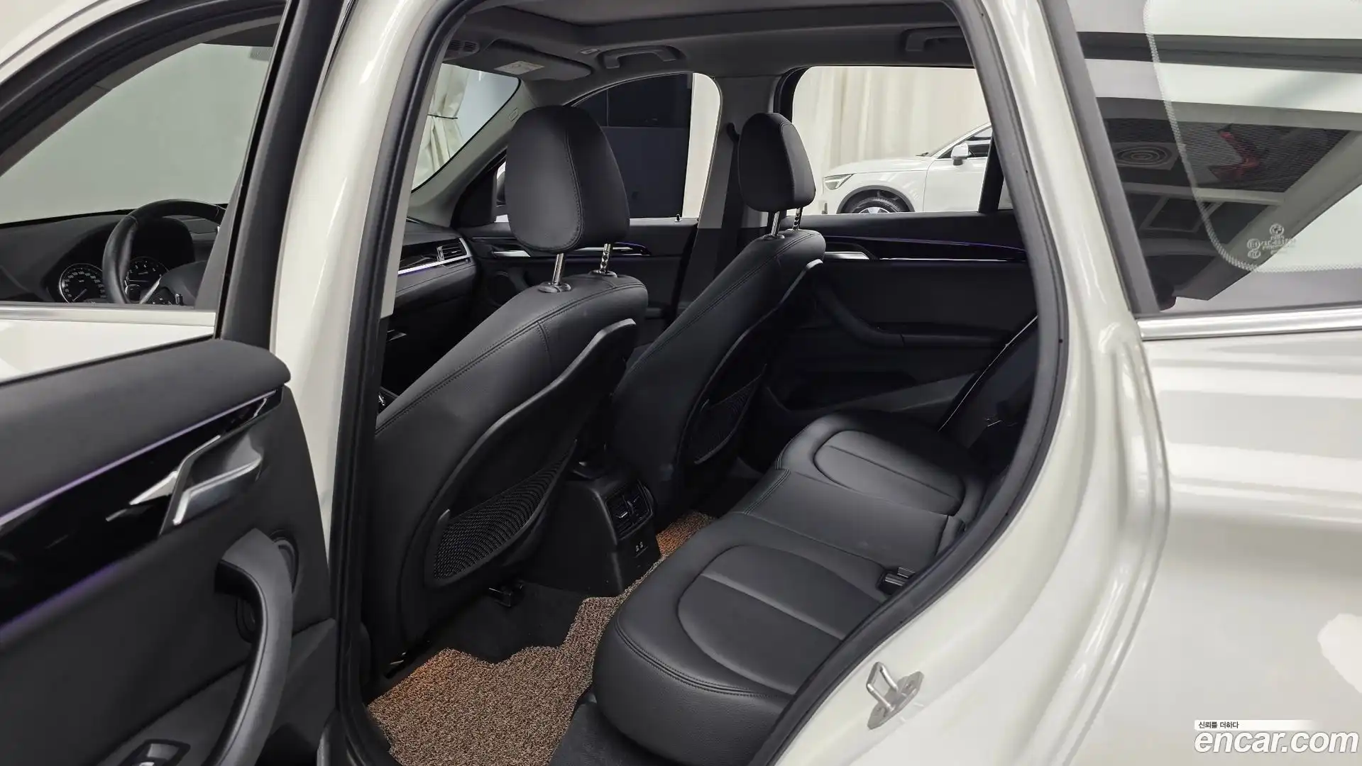X1 BMW 2022.4-INNER-036