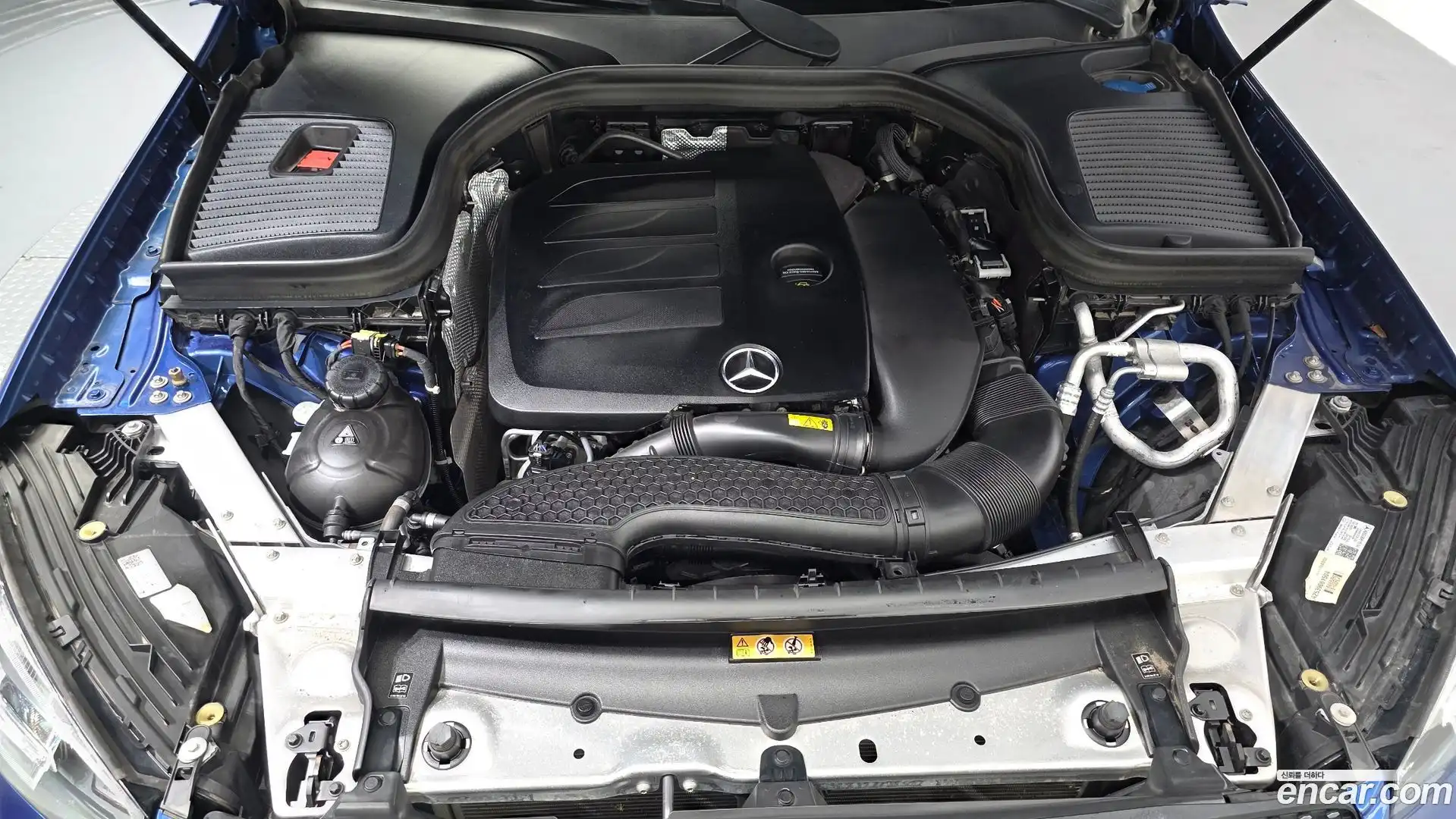 GLC-Class Mercedes-Benz 2023.1-OUTER-006