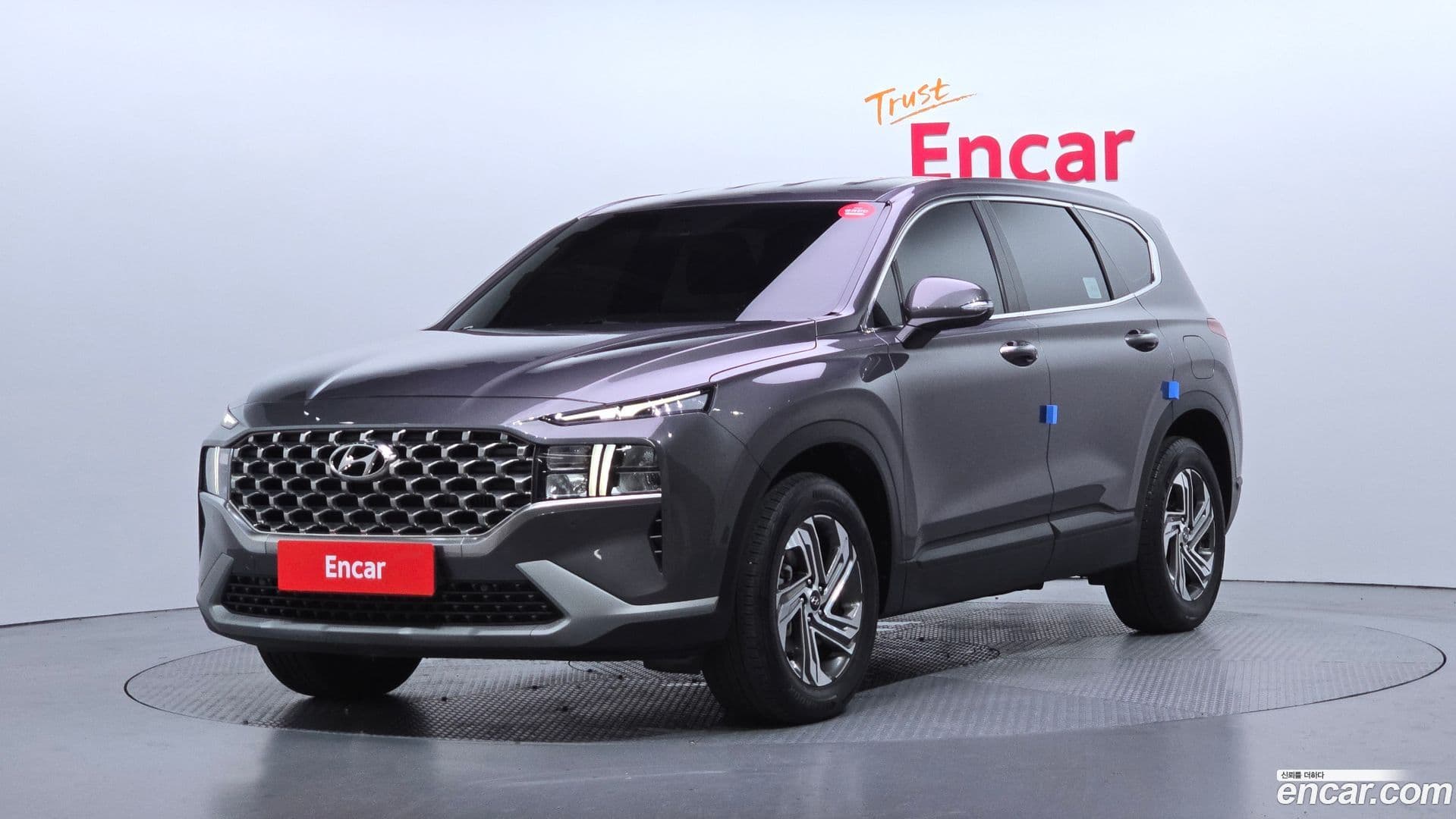 Main__Slider__Photo:Santafe Hyundai 2022.11-0