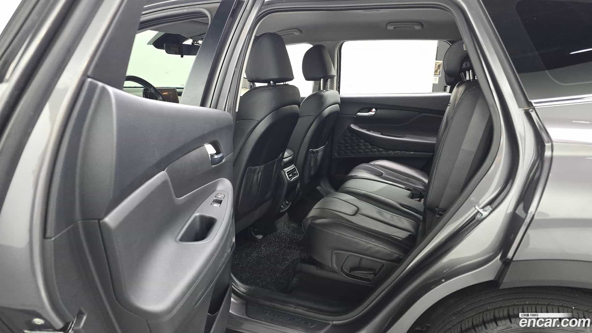 Santafe Hyundai 2022.11-INNER-036