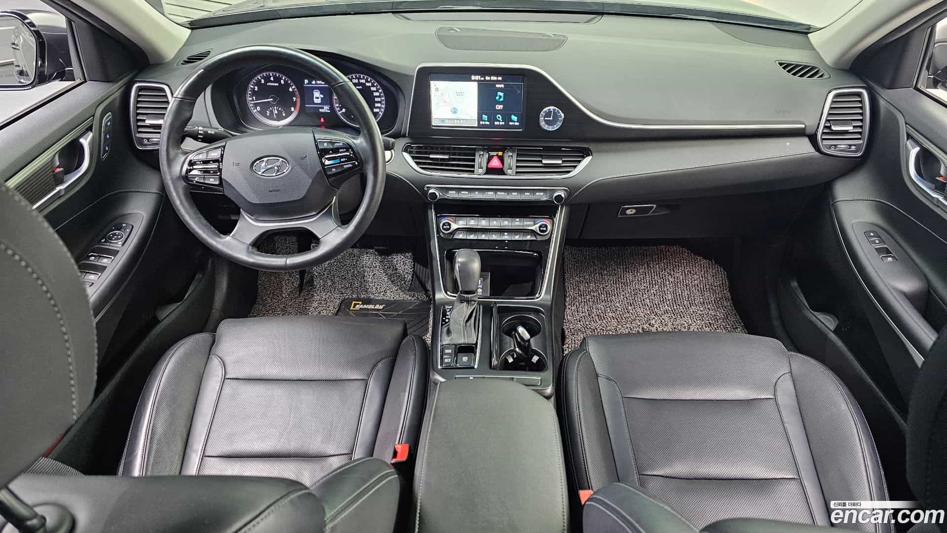 Grandeur Hyundai 2017.0-INNER-007