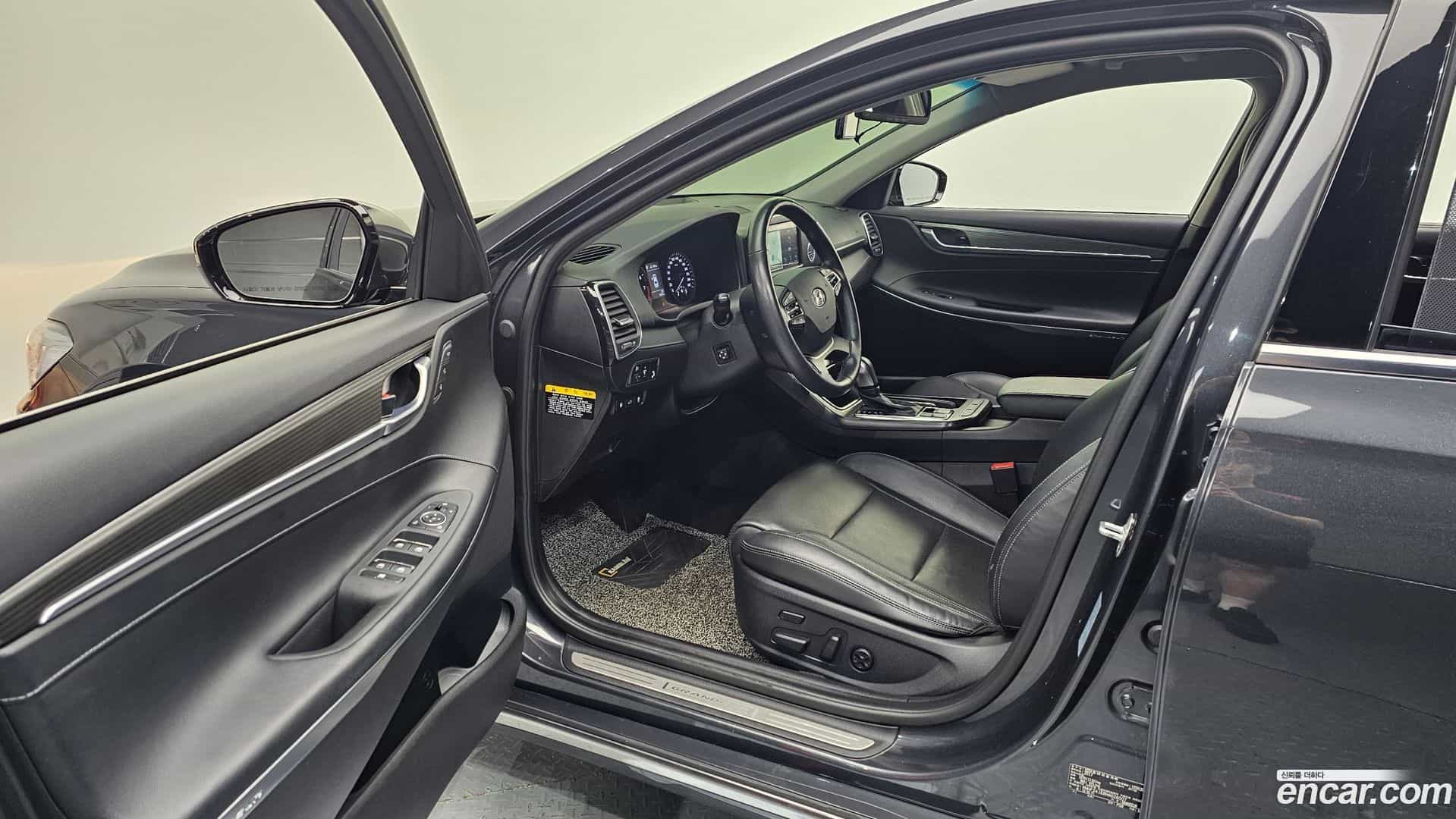 Grandeur Hyundai 2017.0-INNER-010