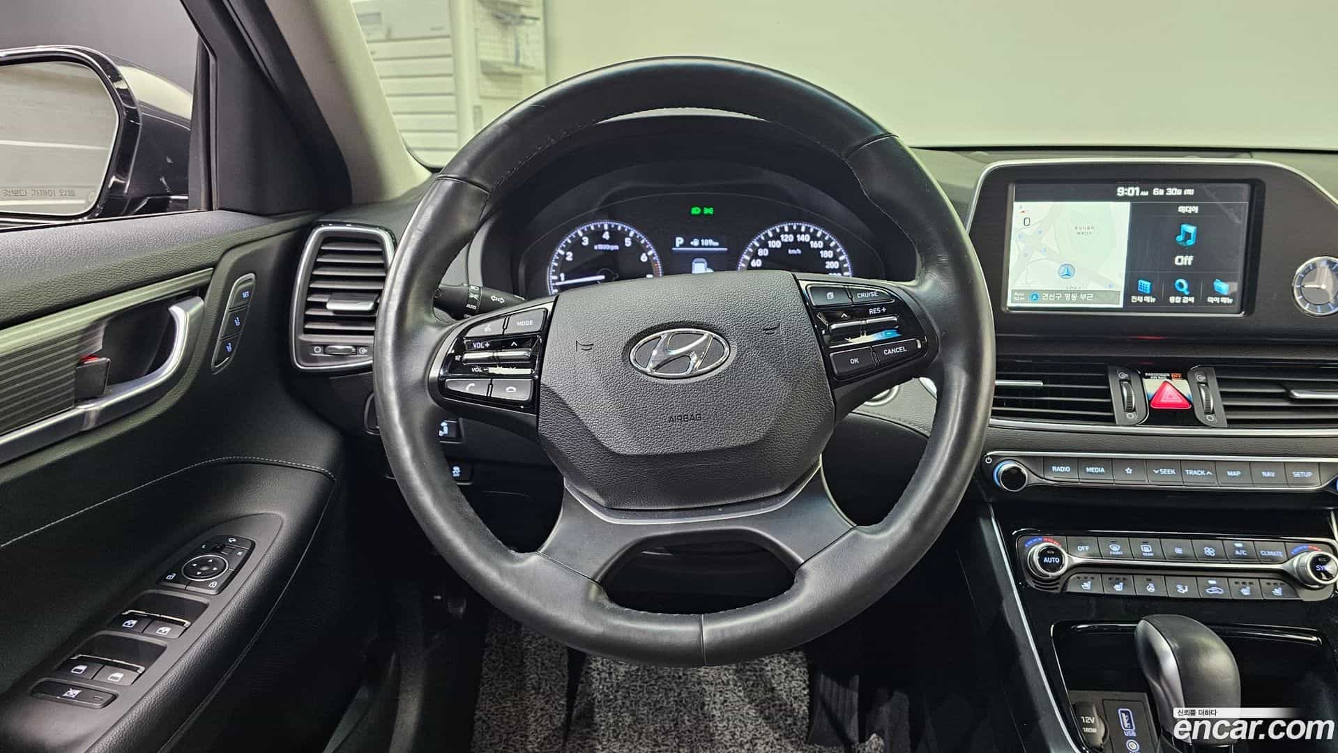 Grandeur Hyundai 2017.0-OPTION-017