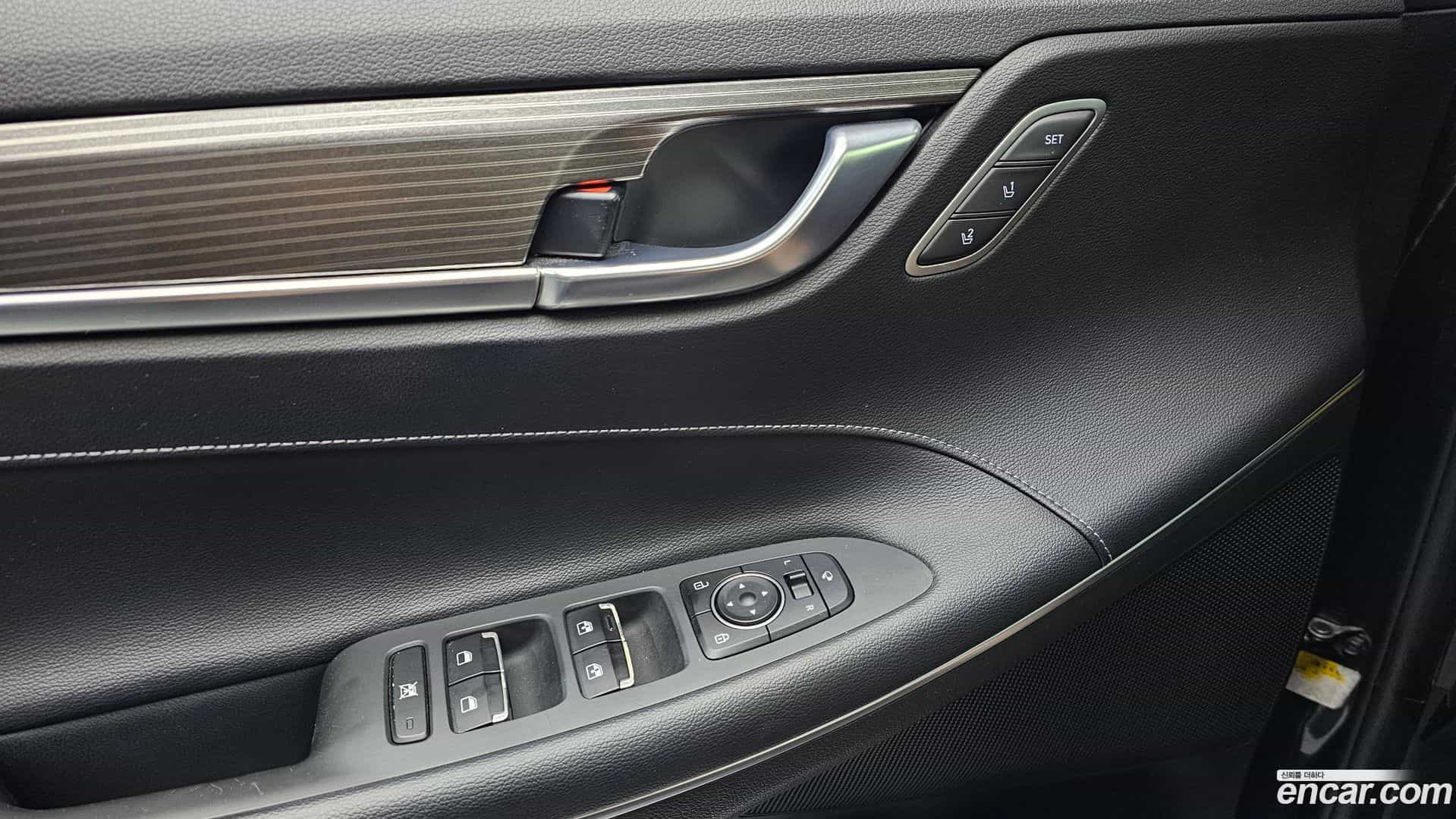 Grandeur Hyundai 2017.0-OPTION-020