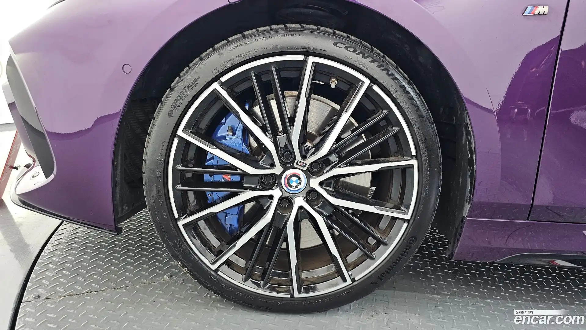 1-Series BMW 2022.8-OUTER-005