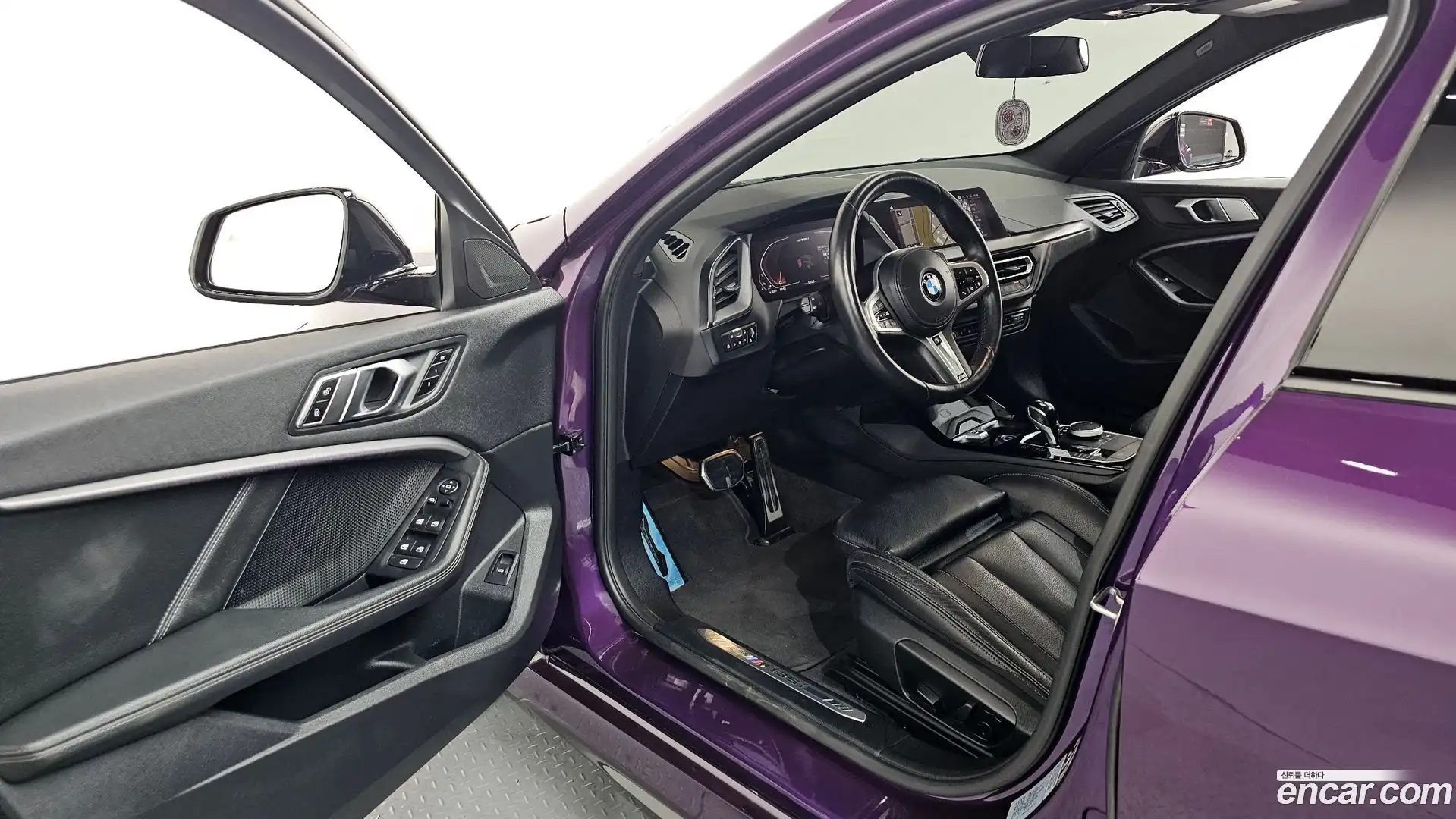 1-Series BMW 2022.8-INNER-010