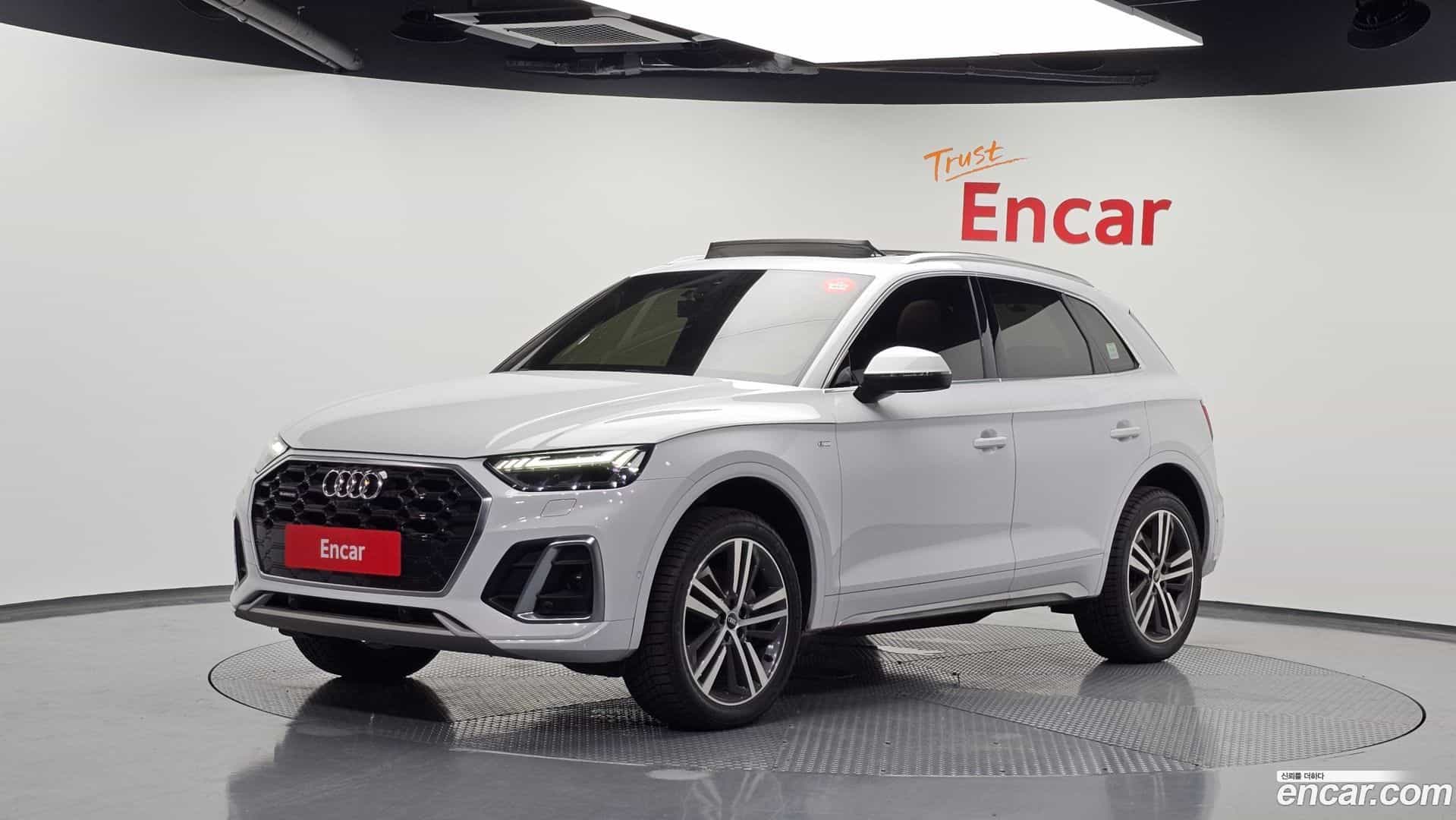 Q5 Audi 2021.5-OUTER-001