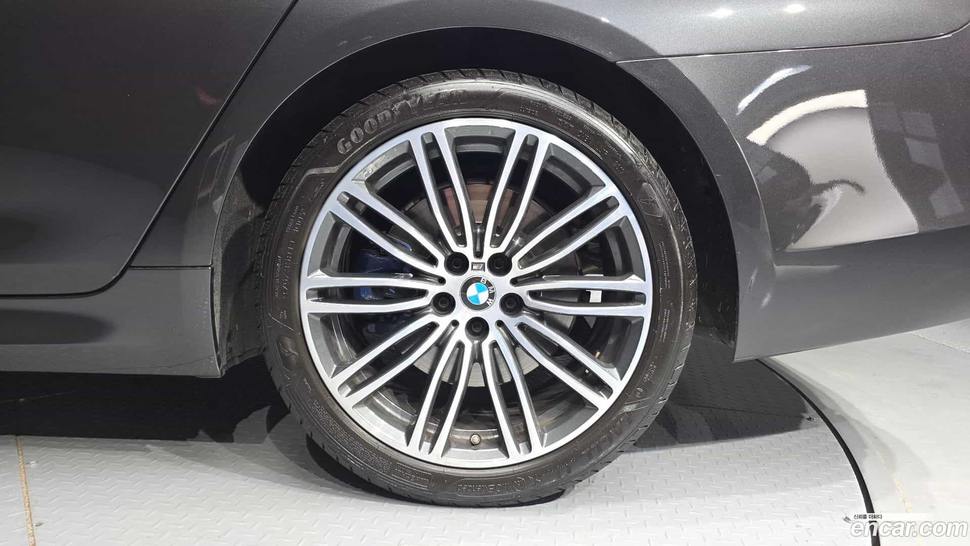 5-Series BMW 2019.11-OUTER-031
