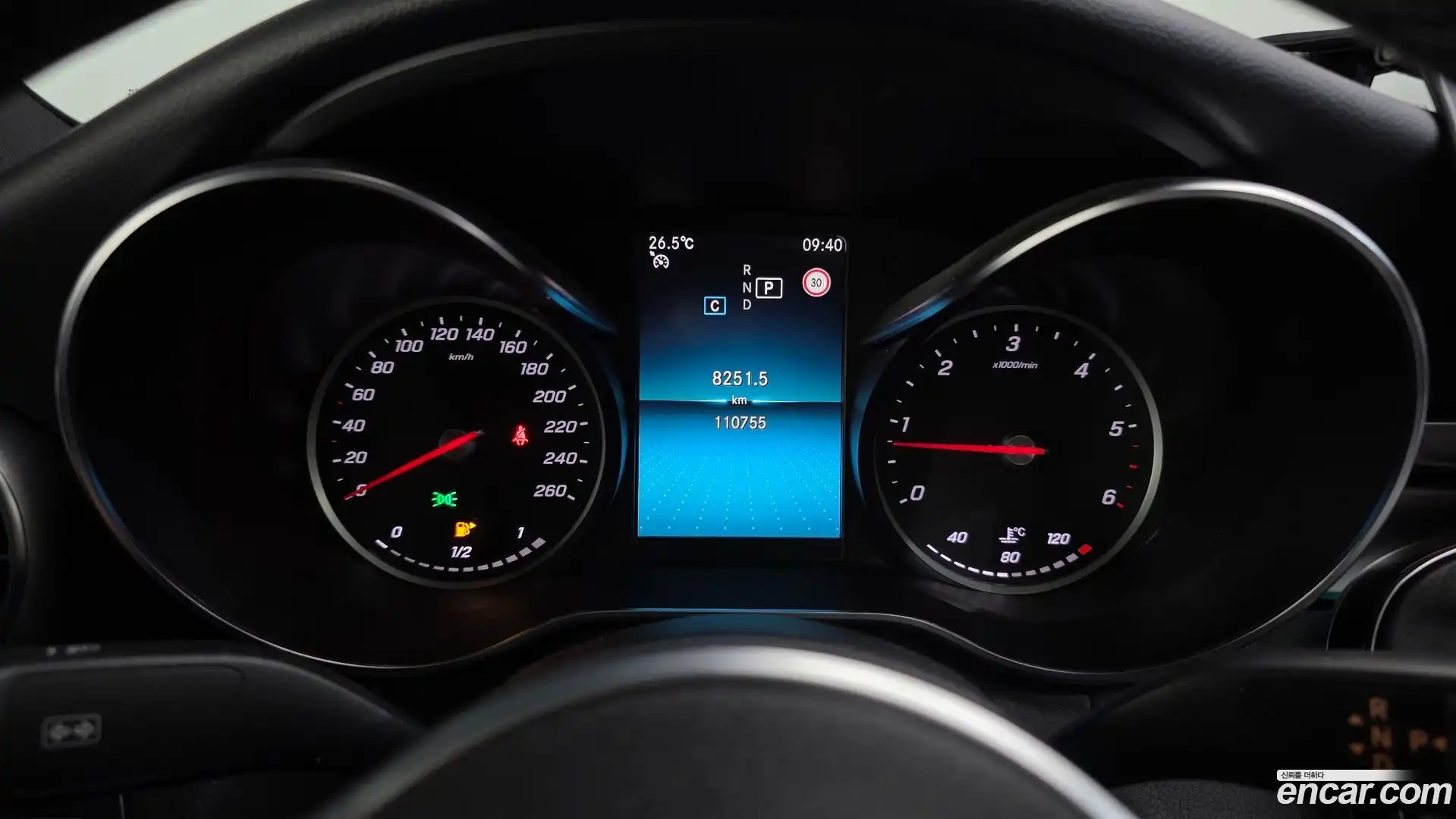 C-Class Mercedes-Benz 2019.3-INNER-008