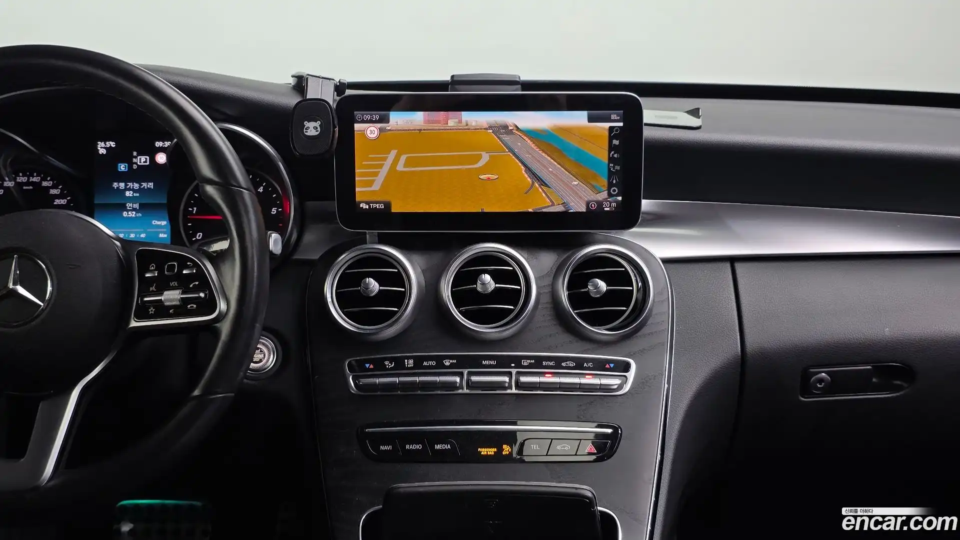 C-Class Mercedes-Benz 2019.3-OPTION-016