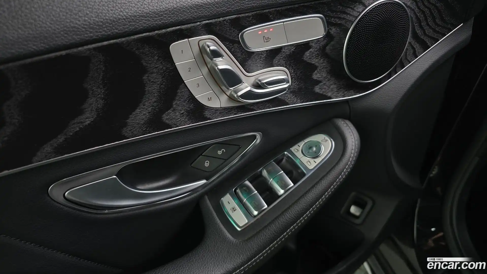 C-Class Mercedes-Benz 2019.3-OPTION-022