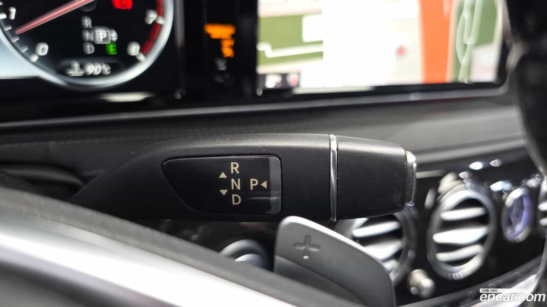 S-Class Mercedes-Benz 2015.3-INNER-009