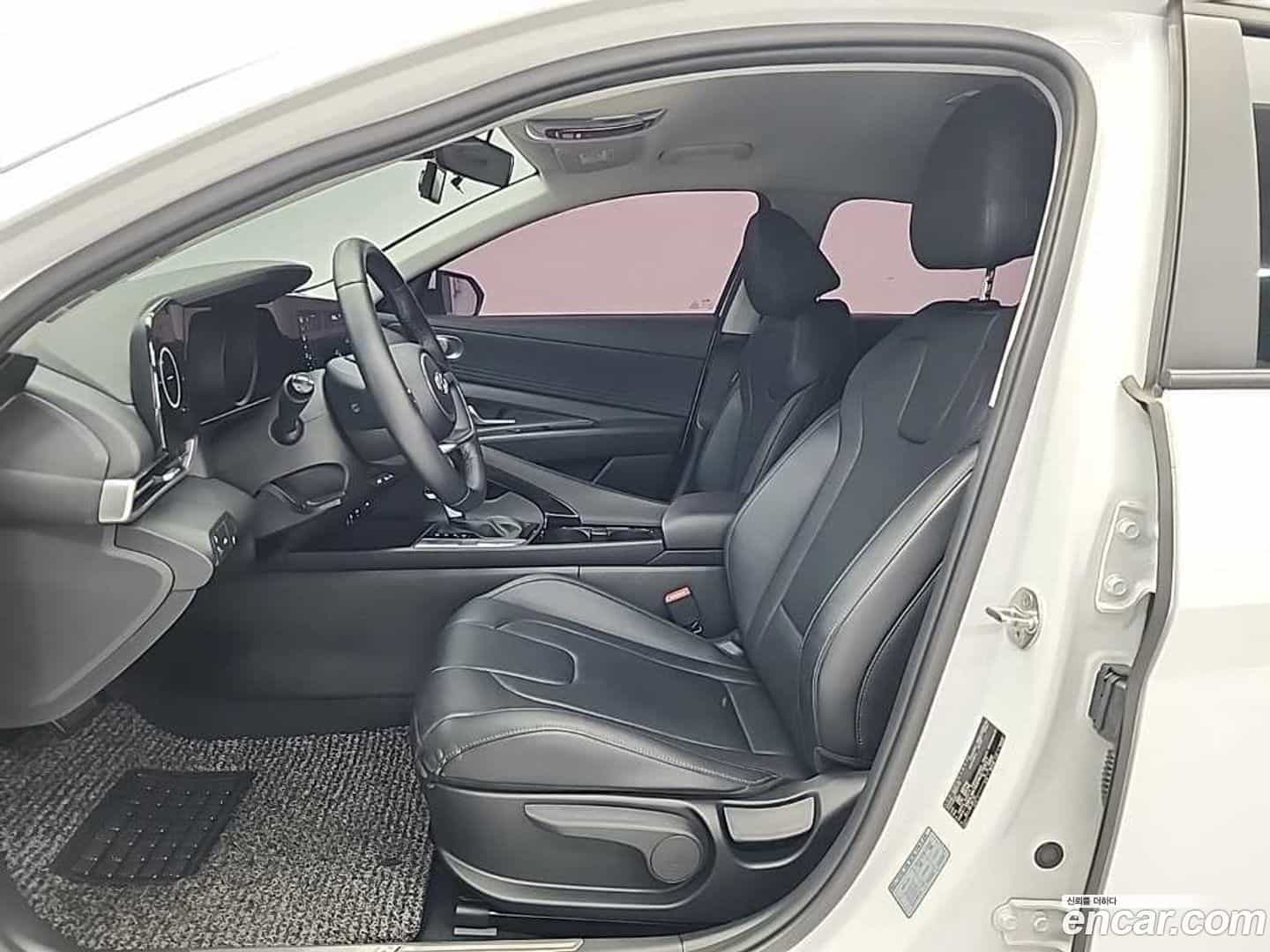AVANTE Hyundai 2021.10-OPTION-015